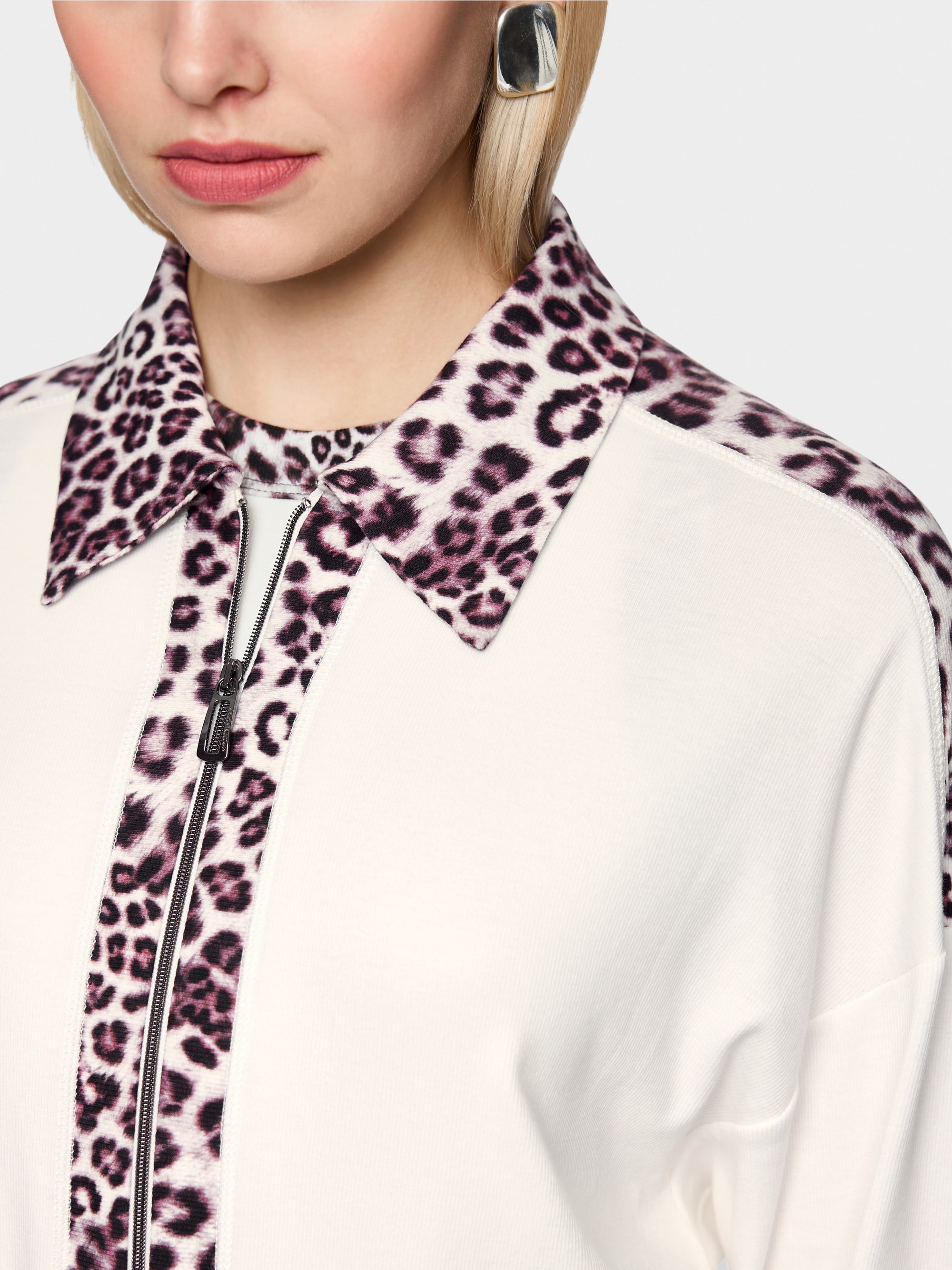 Cardigan with leopard details