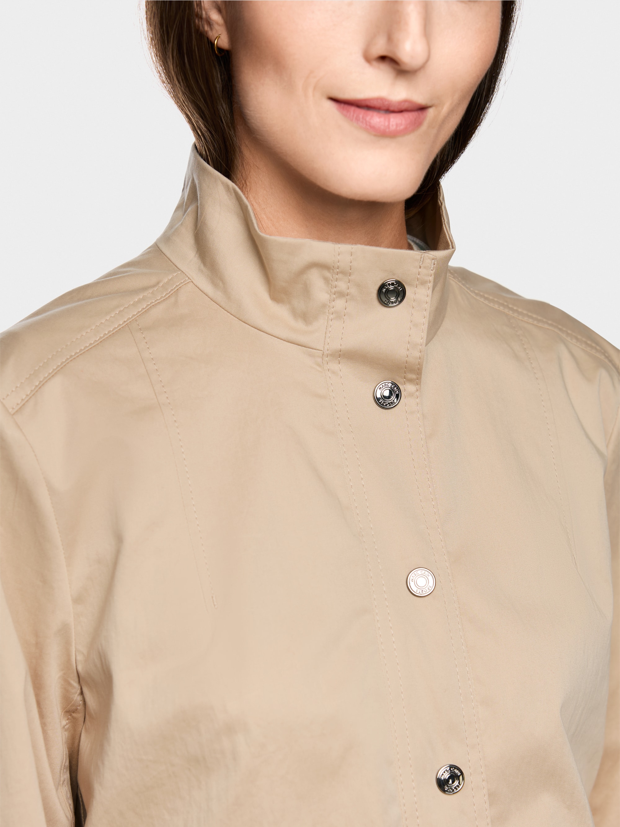 Short cotton jacket with mesh lining