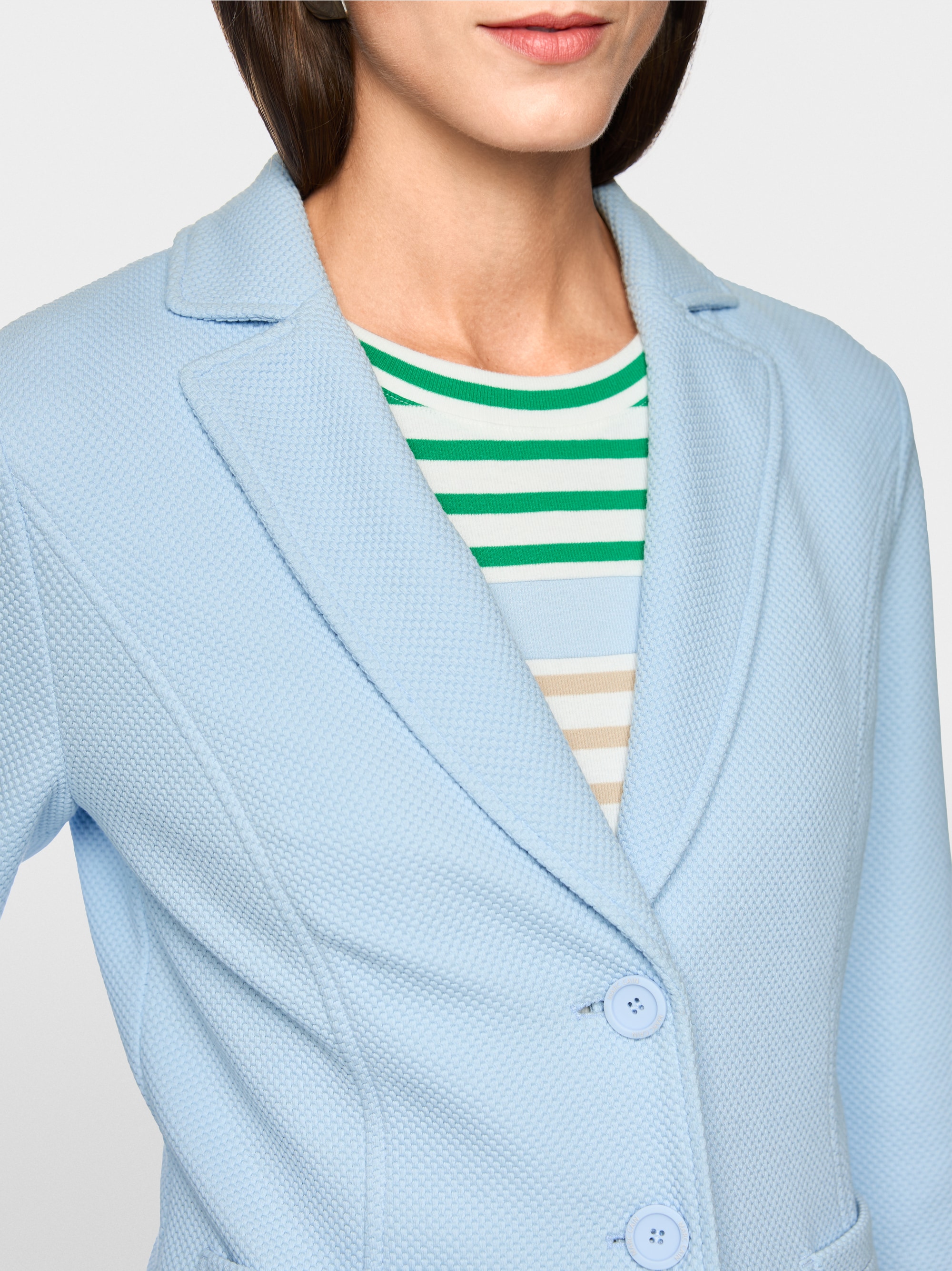 Sporty blazer with textured pattern