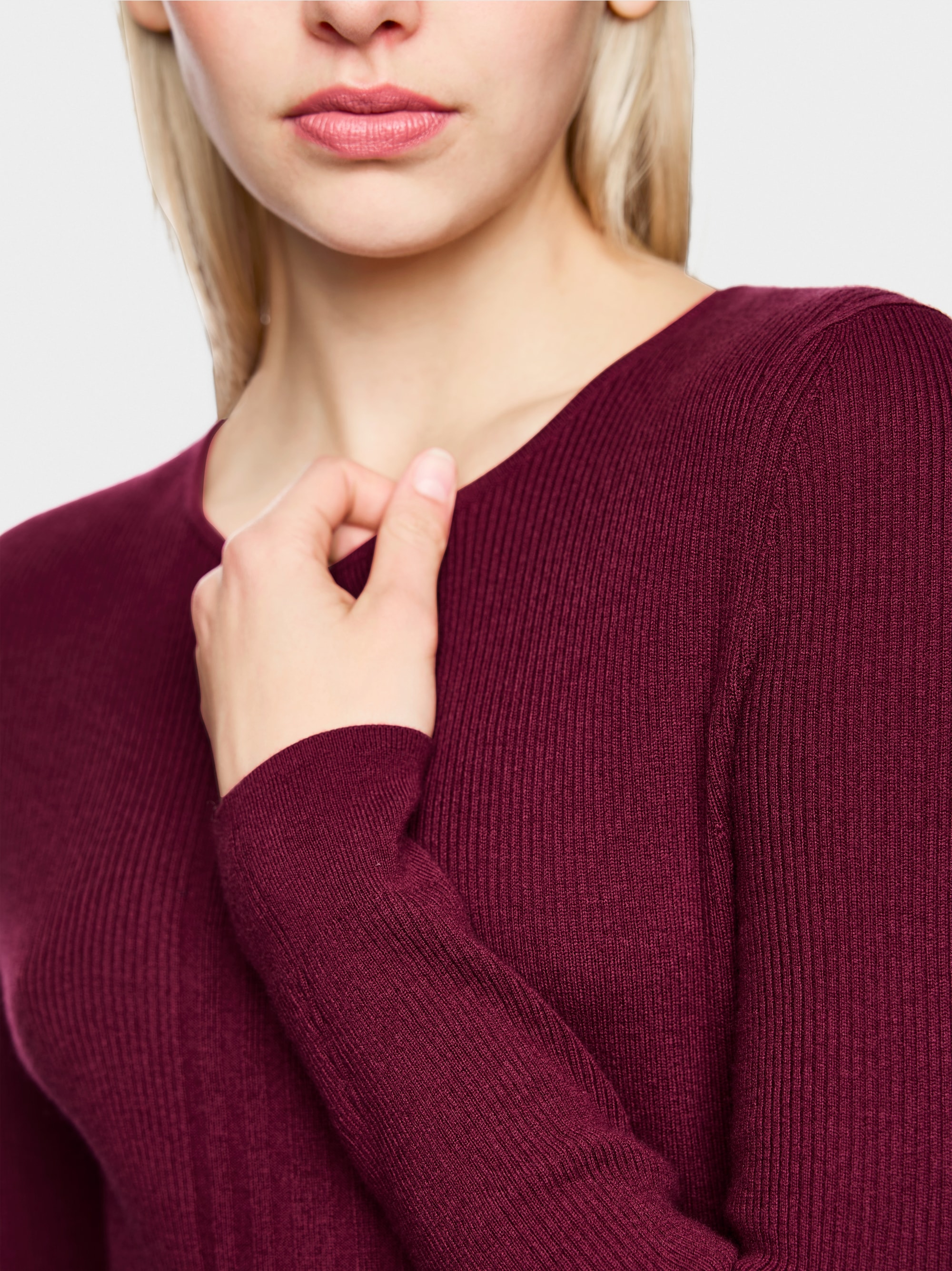 ‘Rethink Together’ ribbed jumper