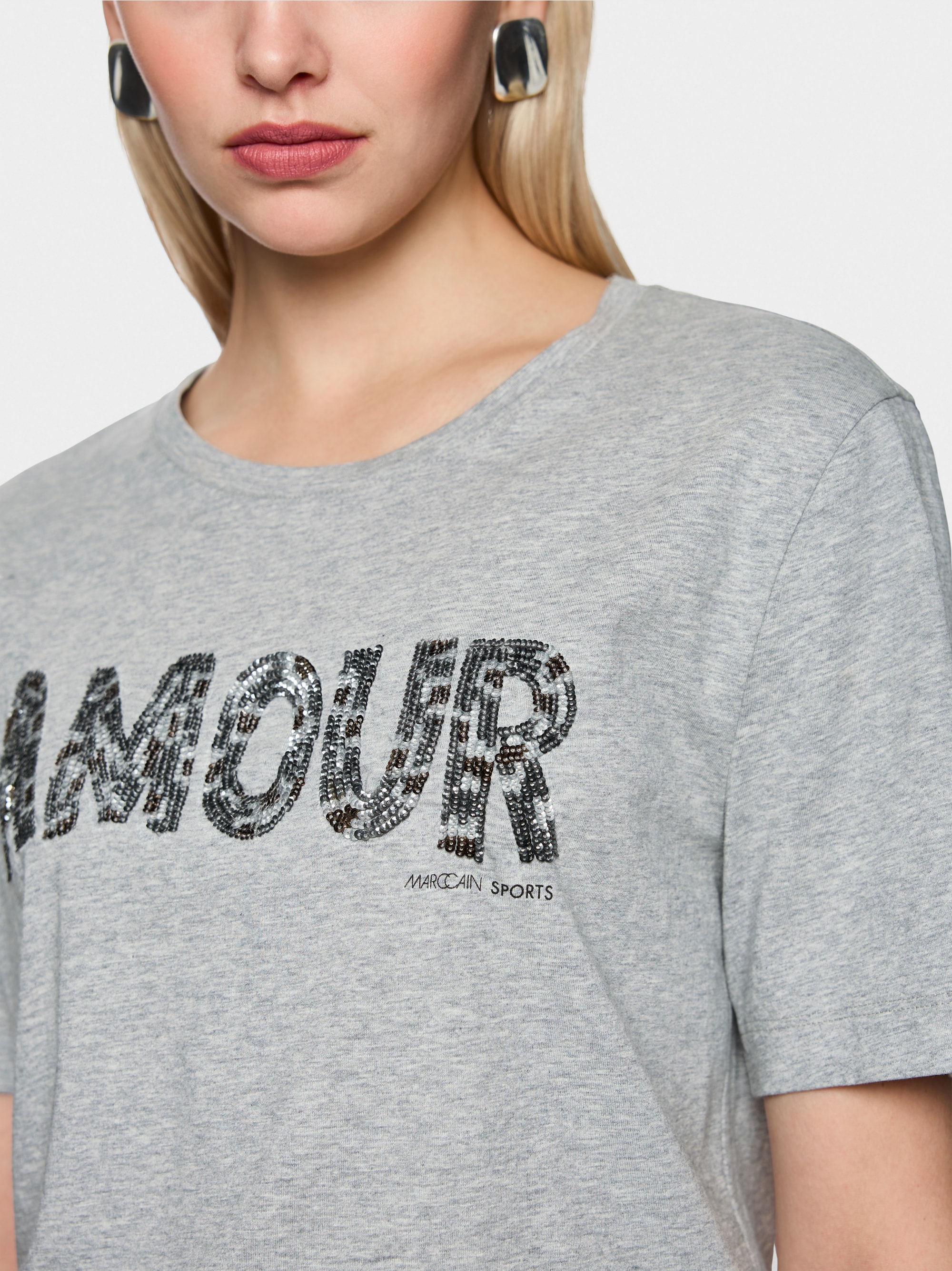 T-shirt with sequins