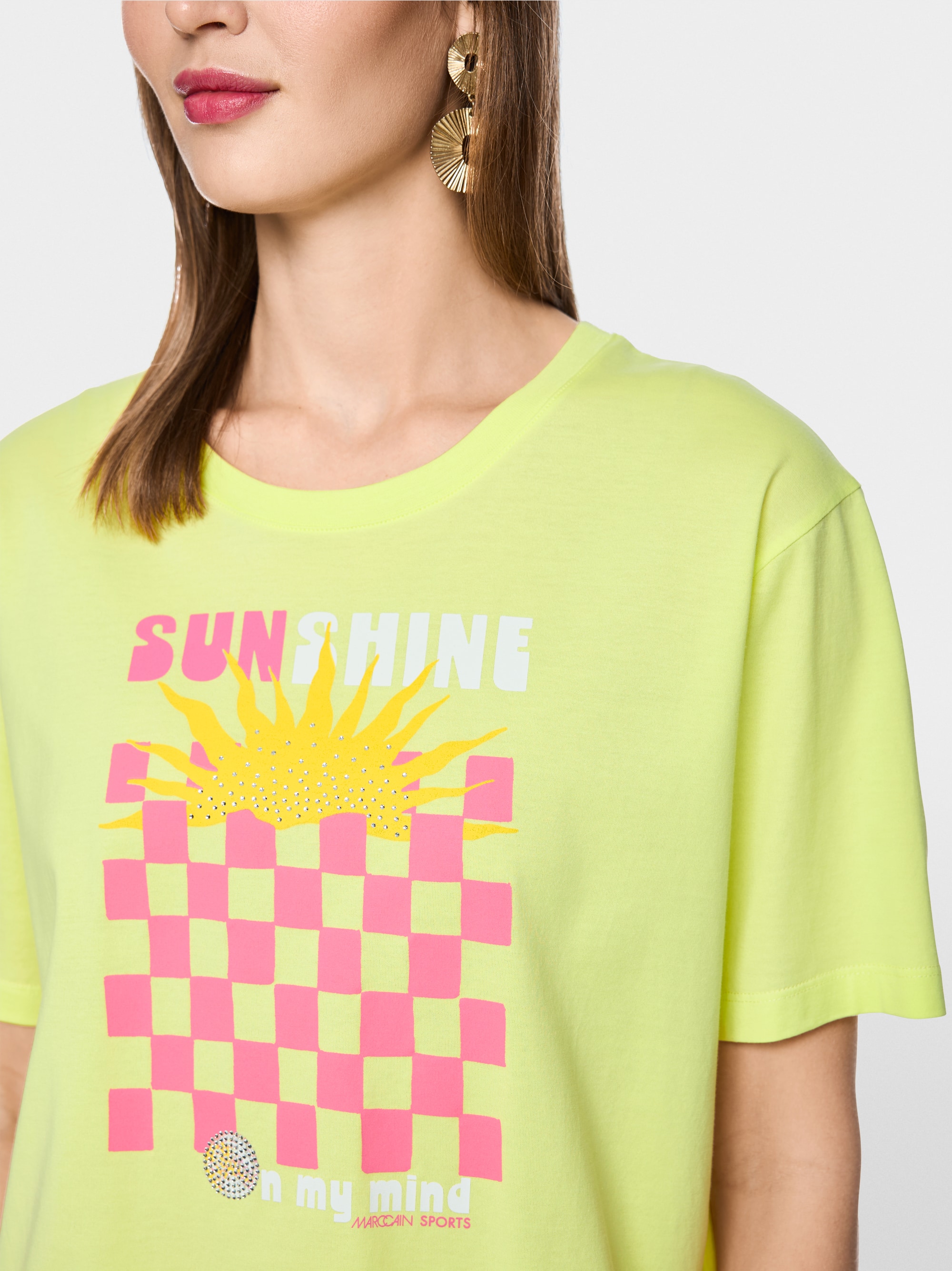 T-shirt with ‘Rethink Together’ print