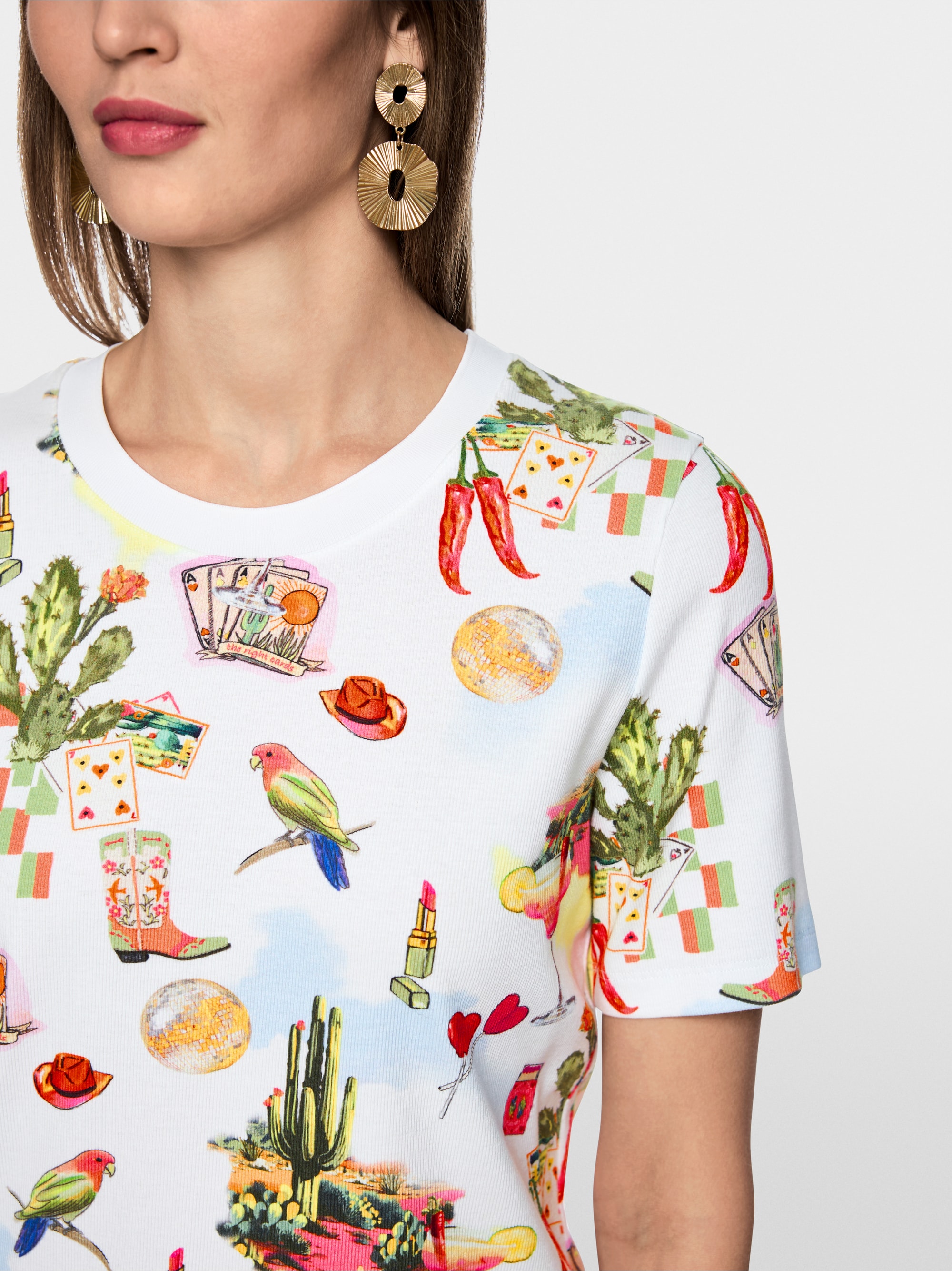Round neck T-shirt with all-over print