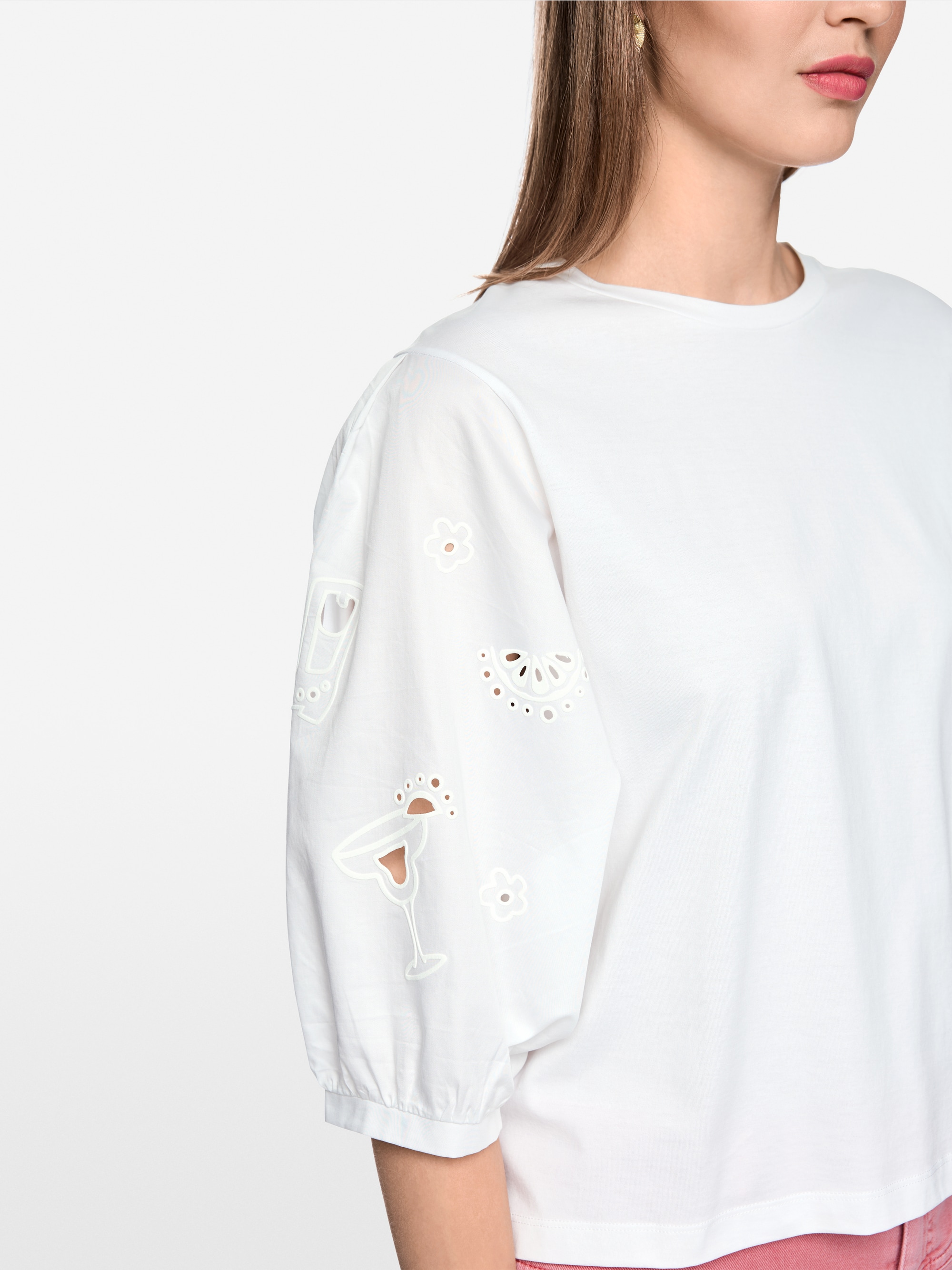 Shirt with 3/4 balloon sleeves