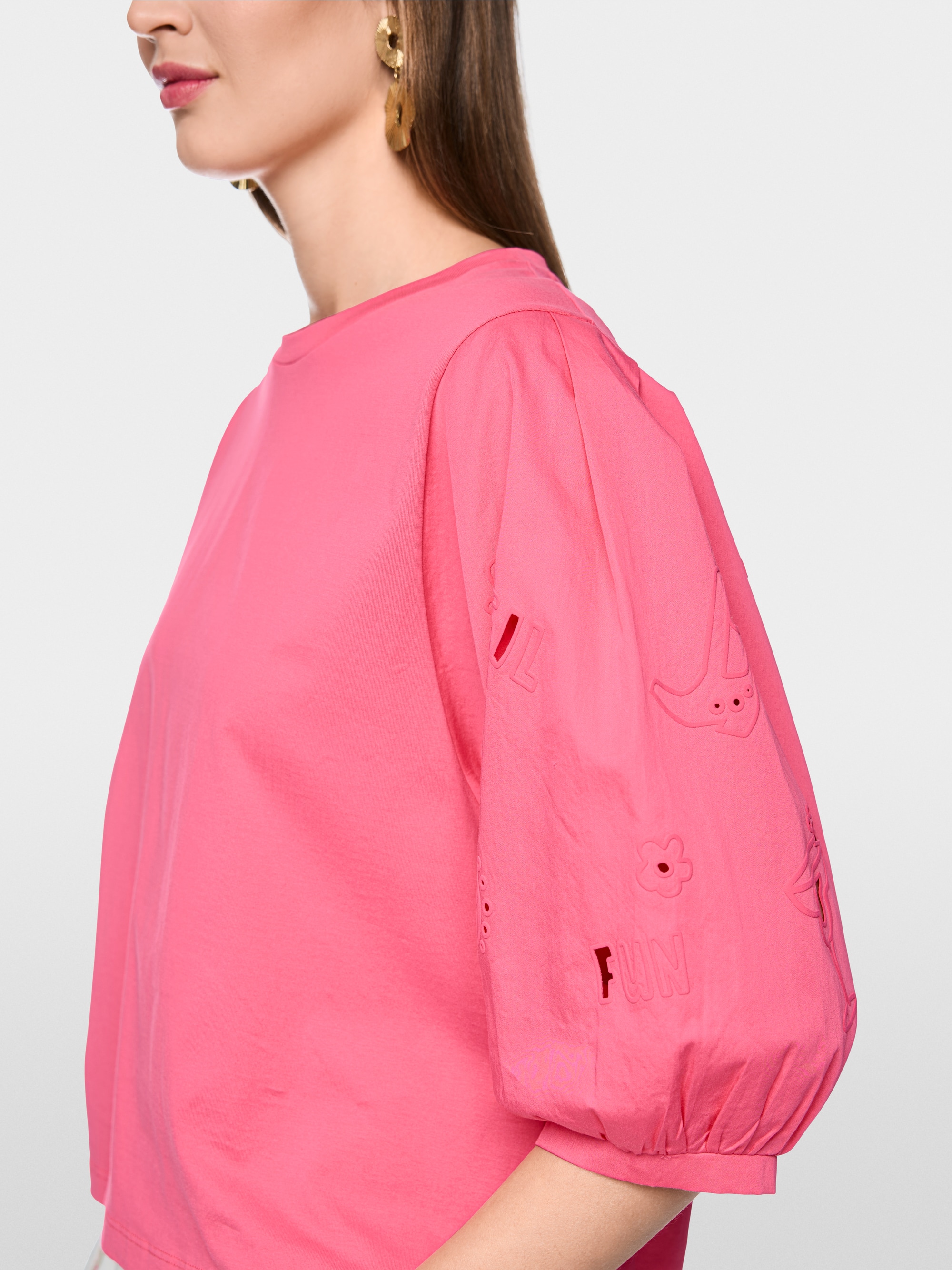 Shirt with 3/4 balloon sleeves
