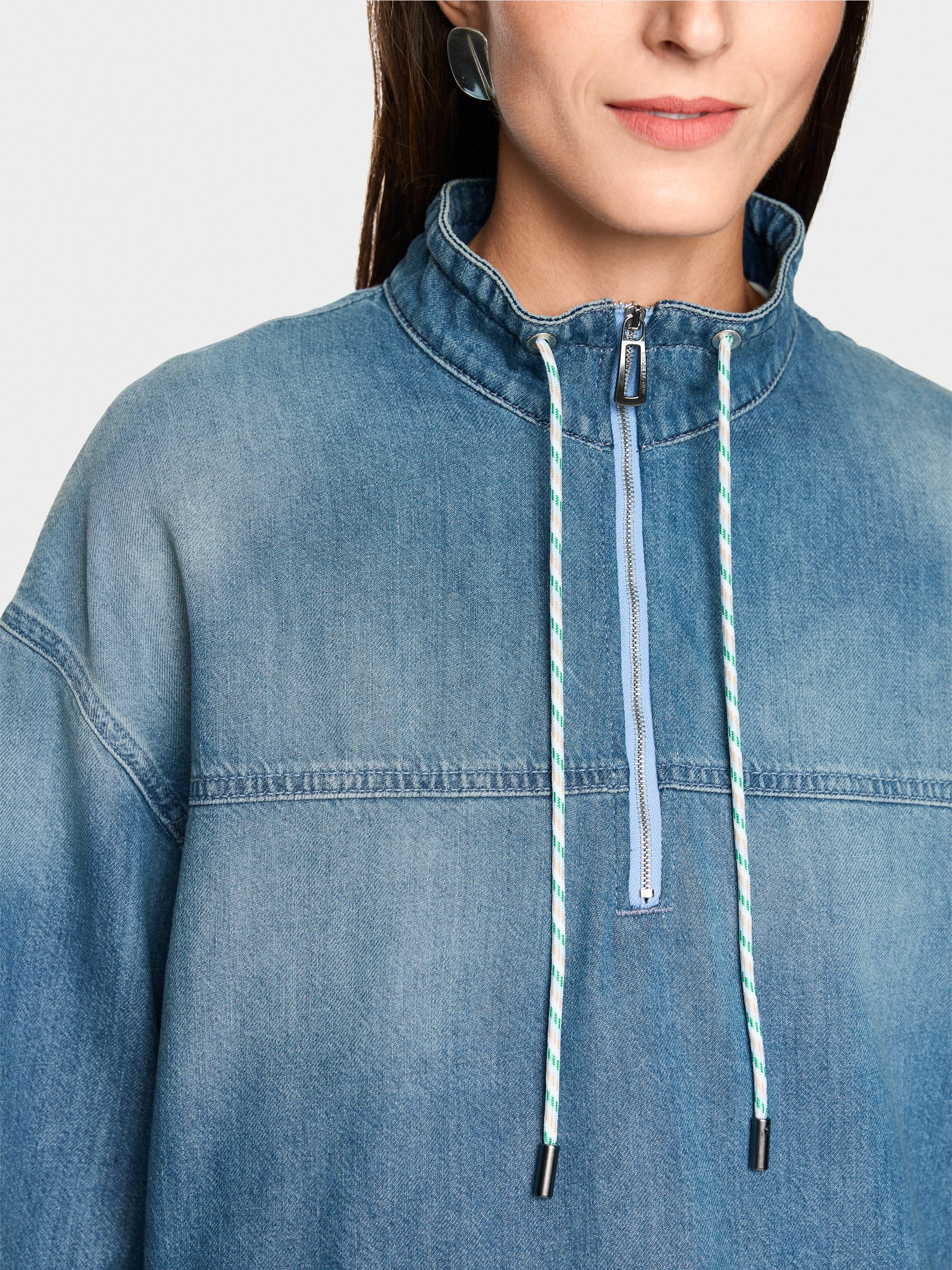 Sporty denim blouse with stand-up collar