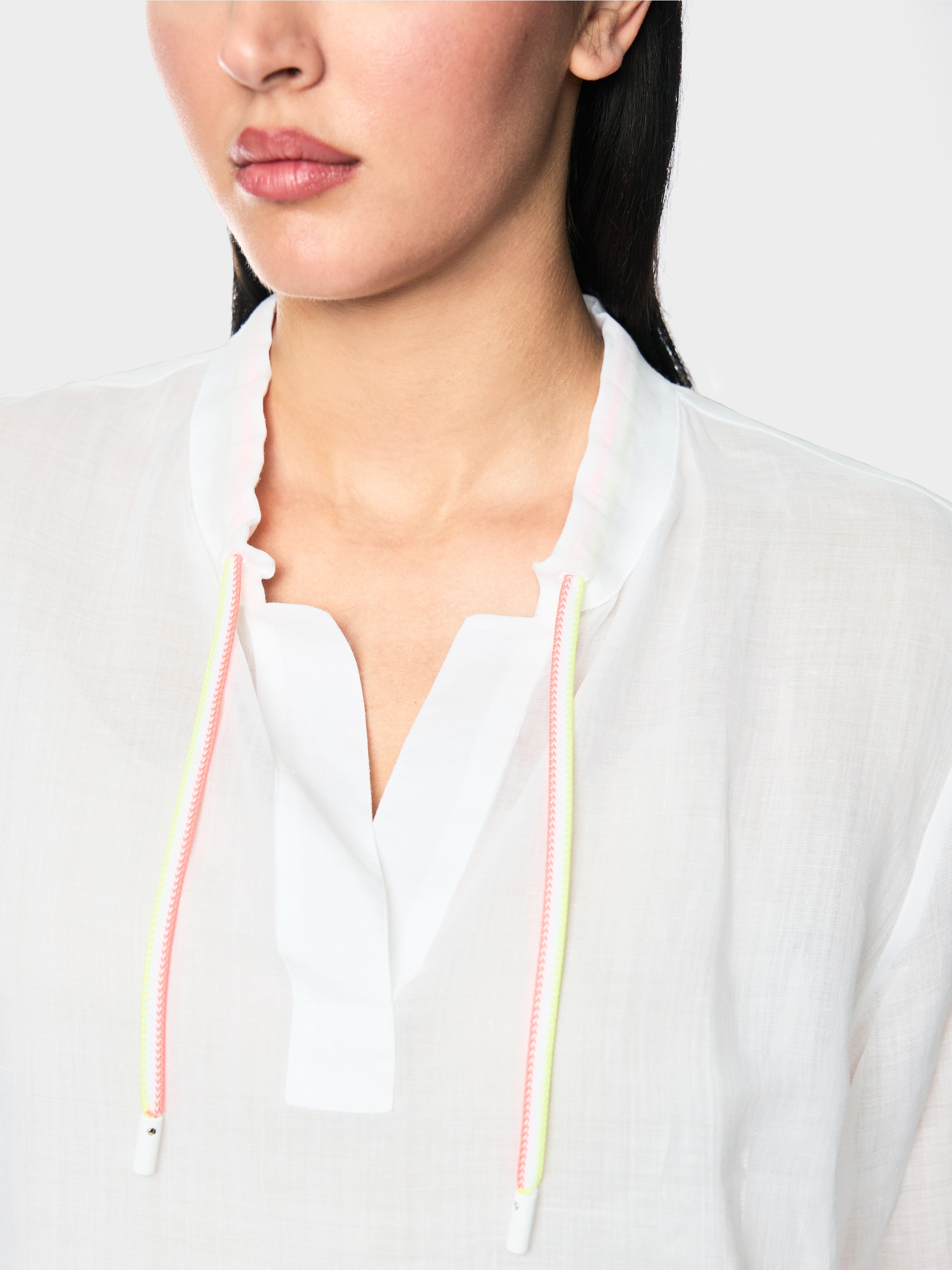Long-sleeved blouse in ramie