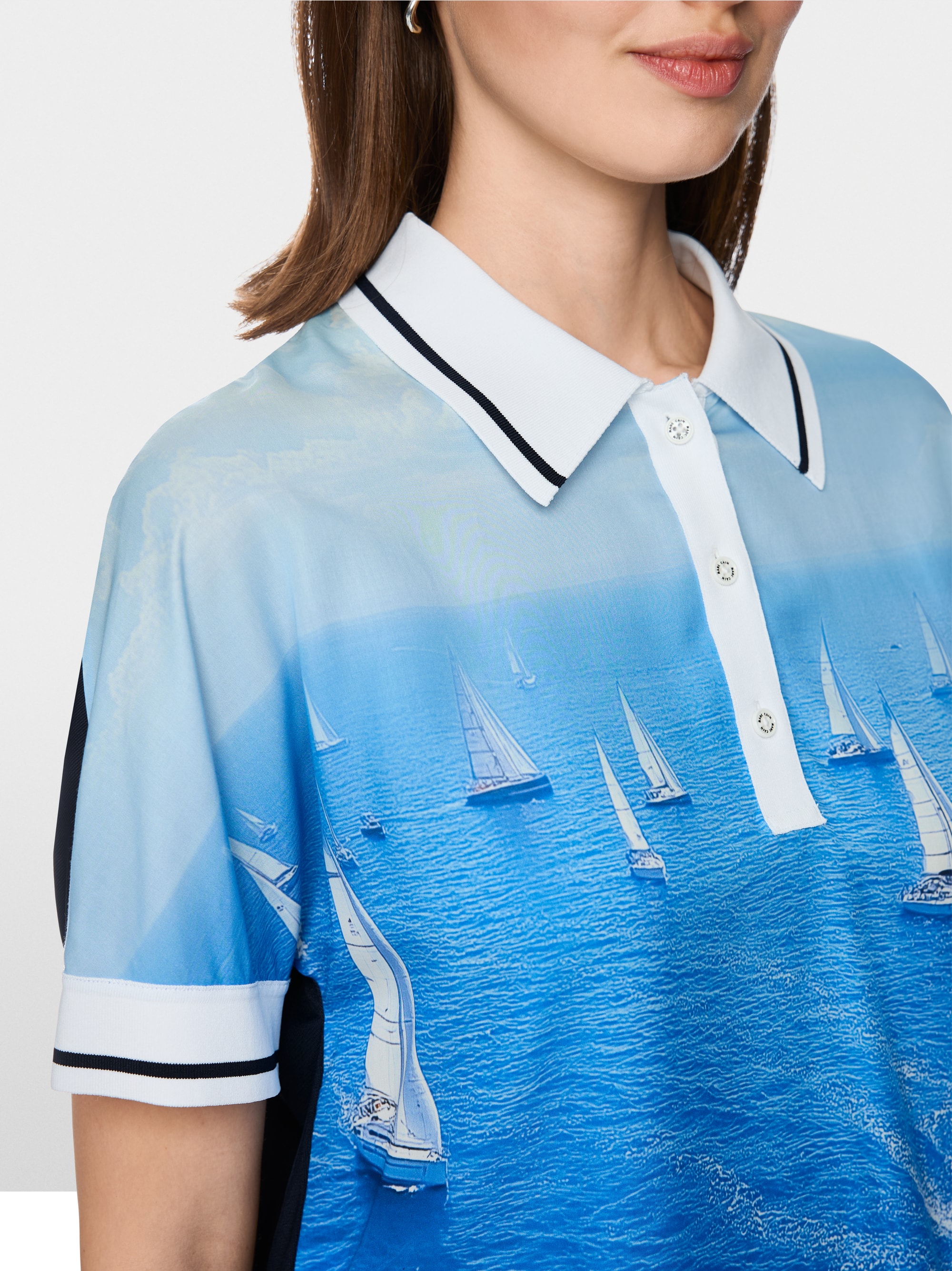 Blouse shirt with all-over print