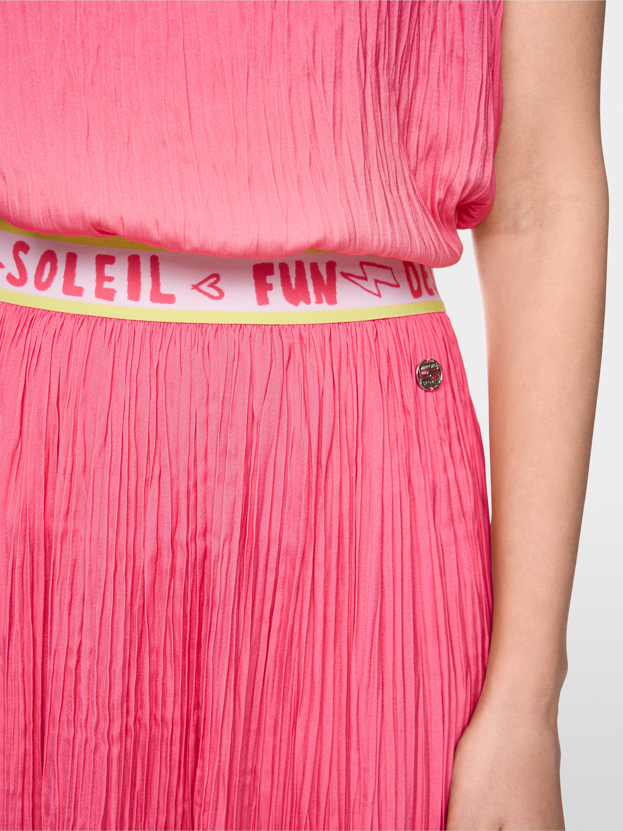 ‘Rethink Together’ airy midi skirt