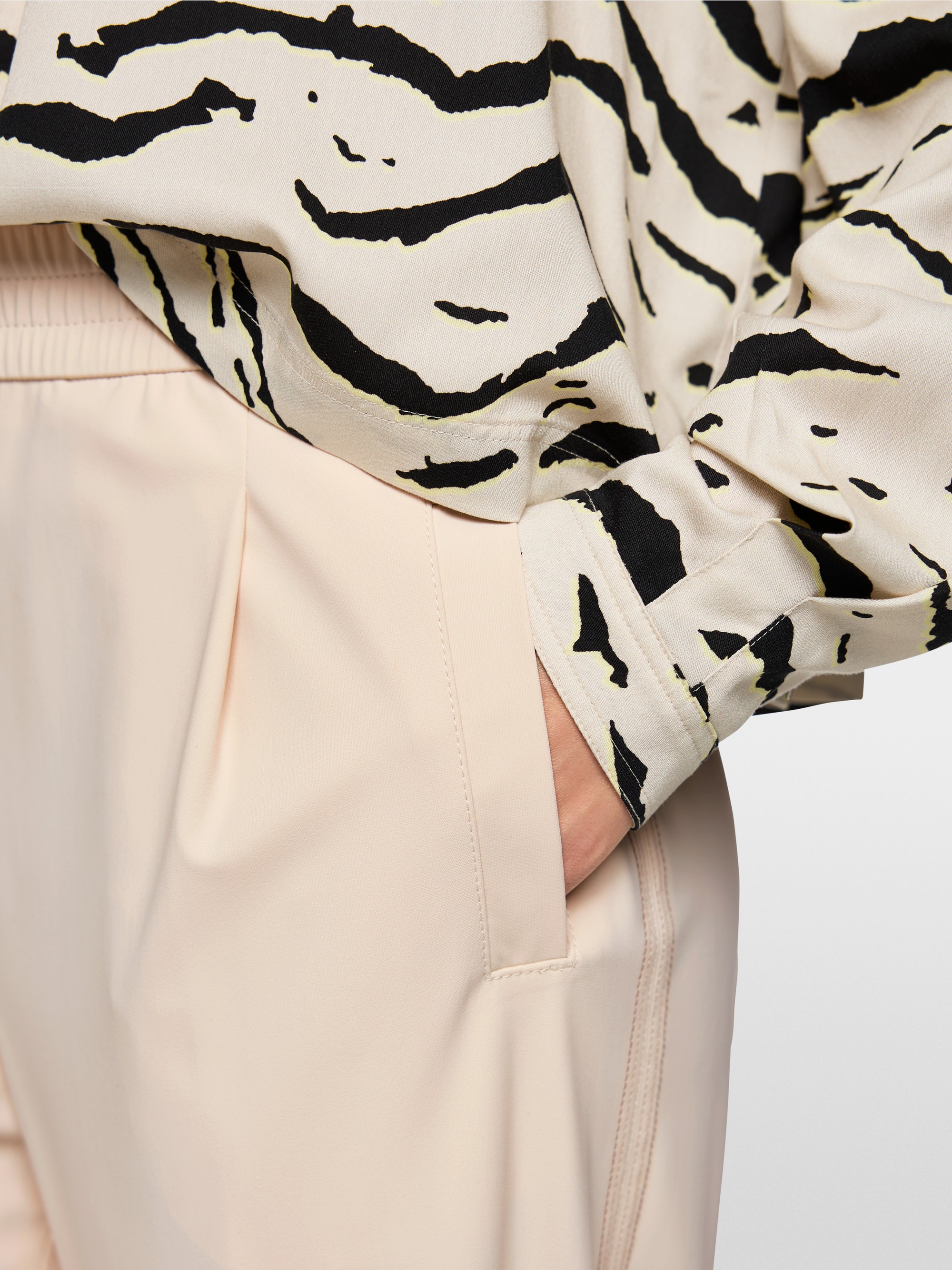 ‘Rethink Together’ WUXI trousers