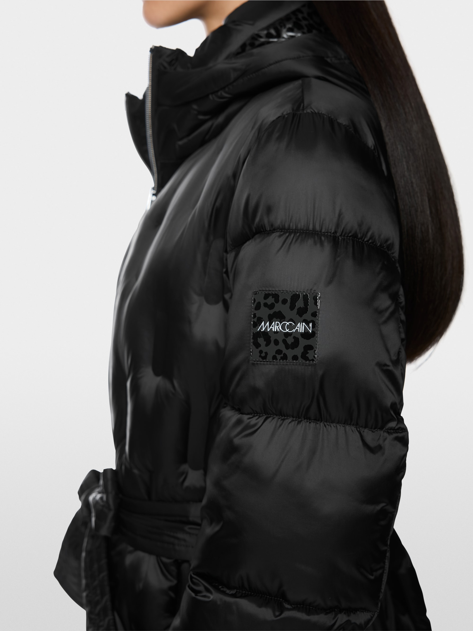 Padded coat with waist belt