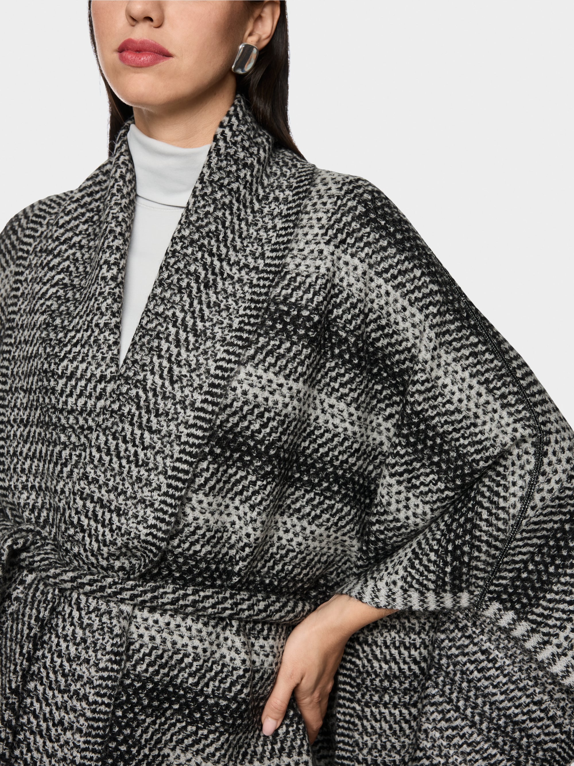 ‘Knitted in Germany’ knitted coat
