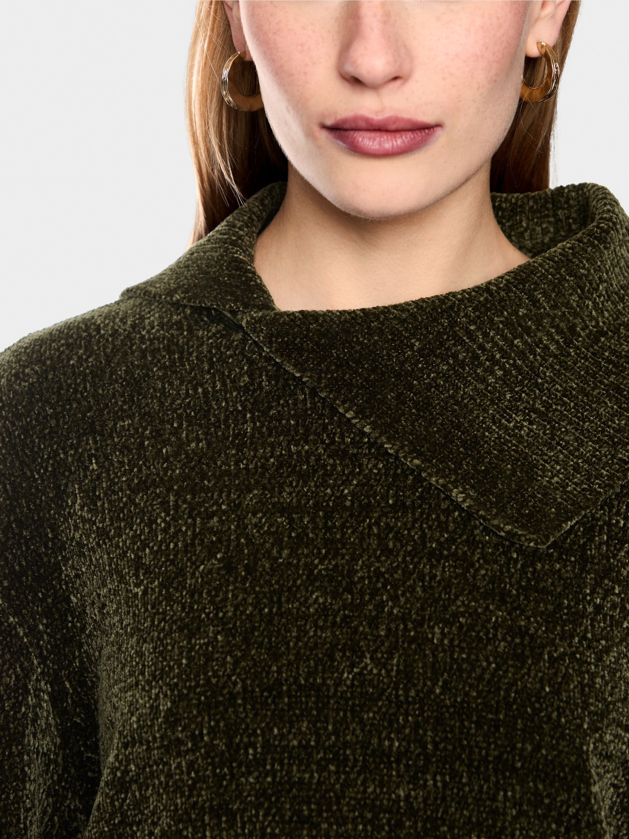 Chenille yarn turtleneck jumper