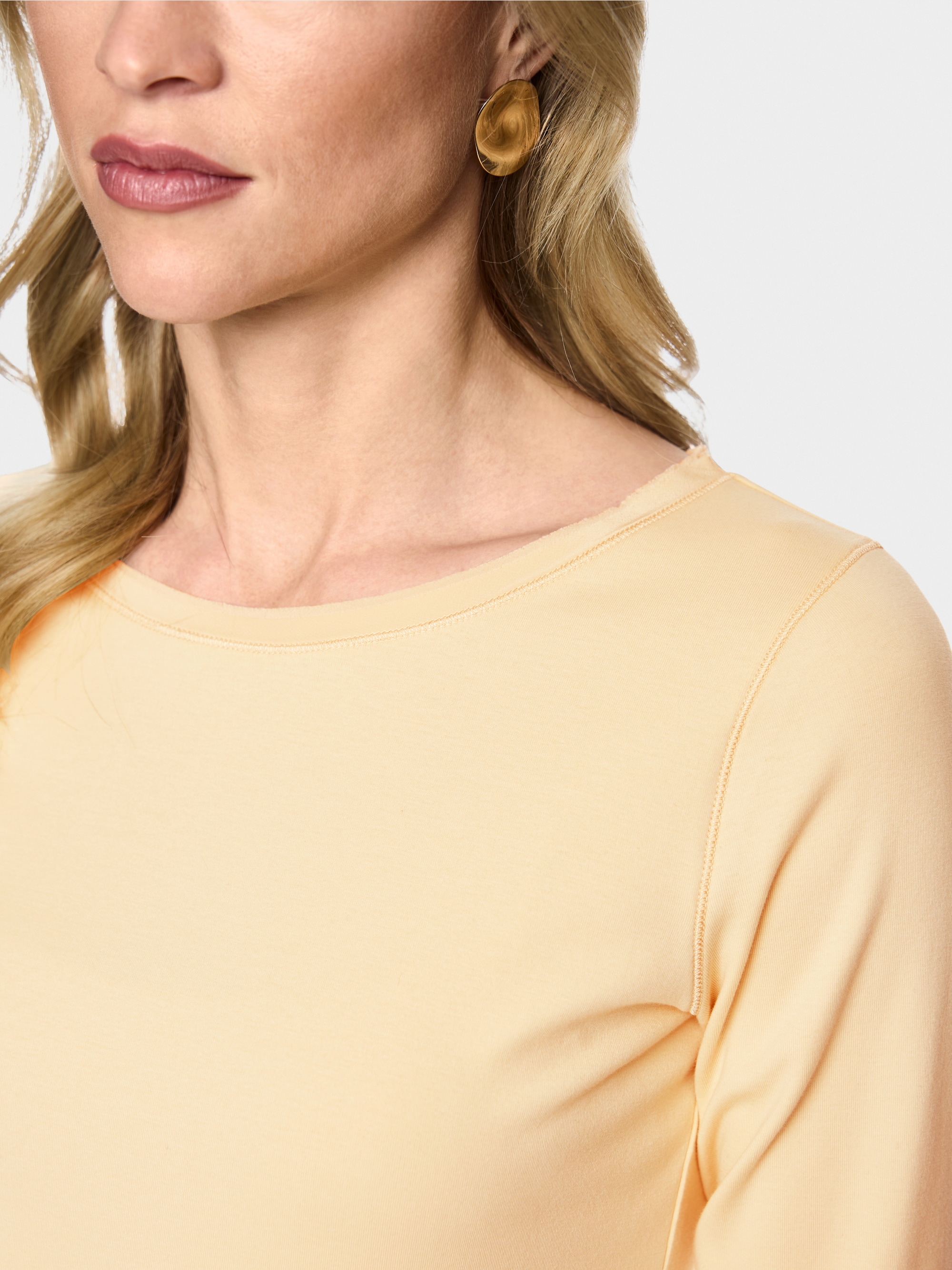 Shirt with silk crew neck