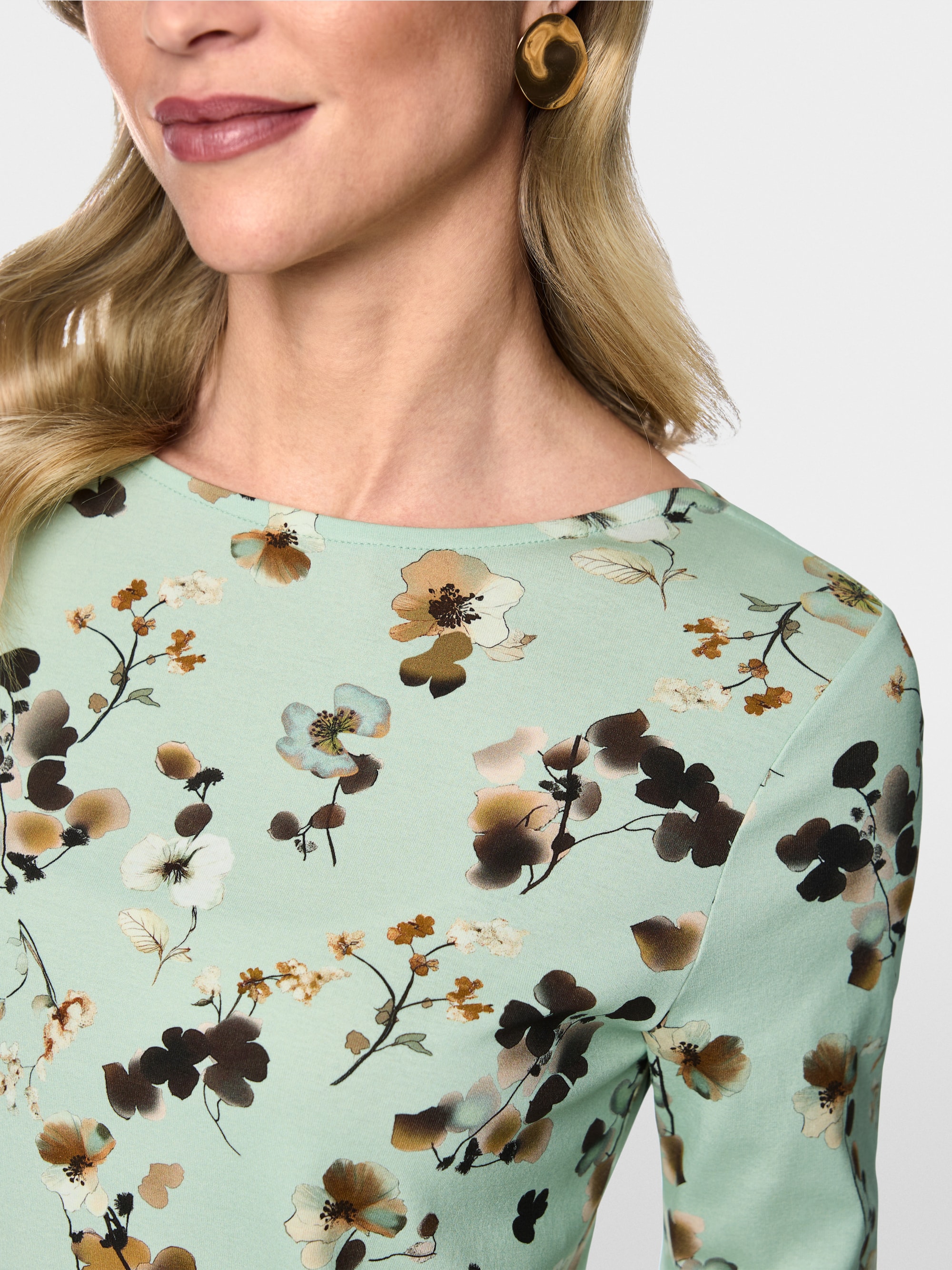 T-shirt à fleurs avec bordure en dentelle