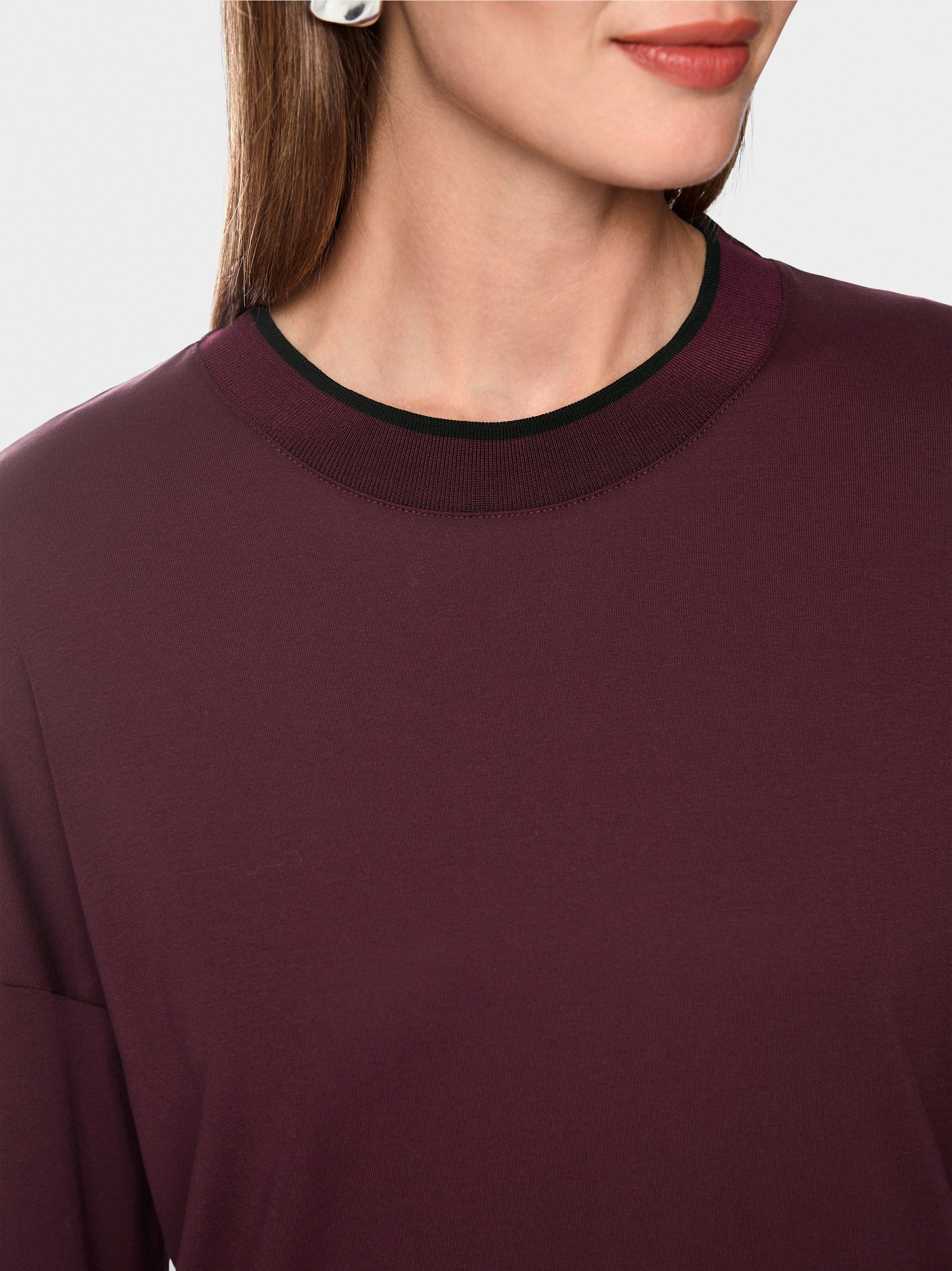Shirt with contrasting stripes