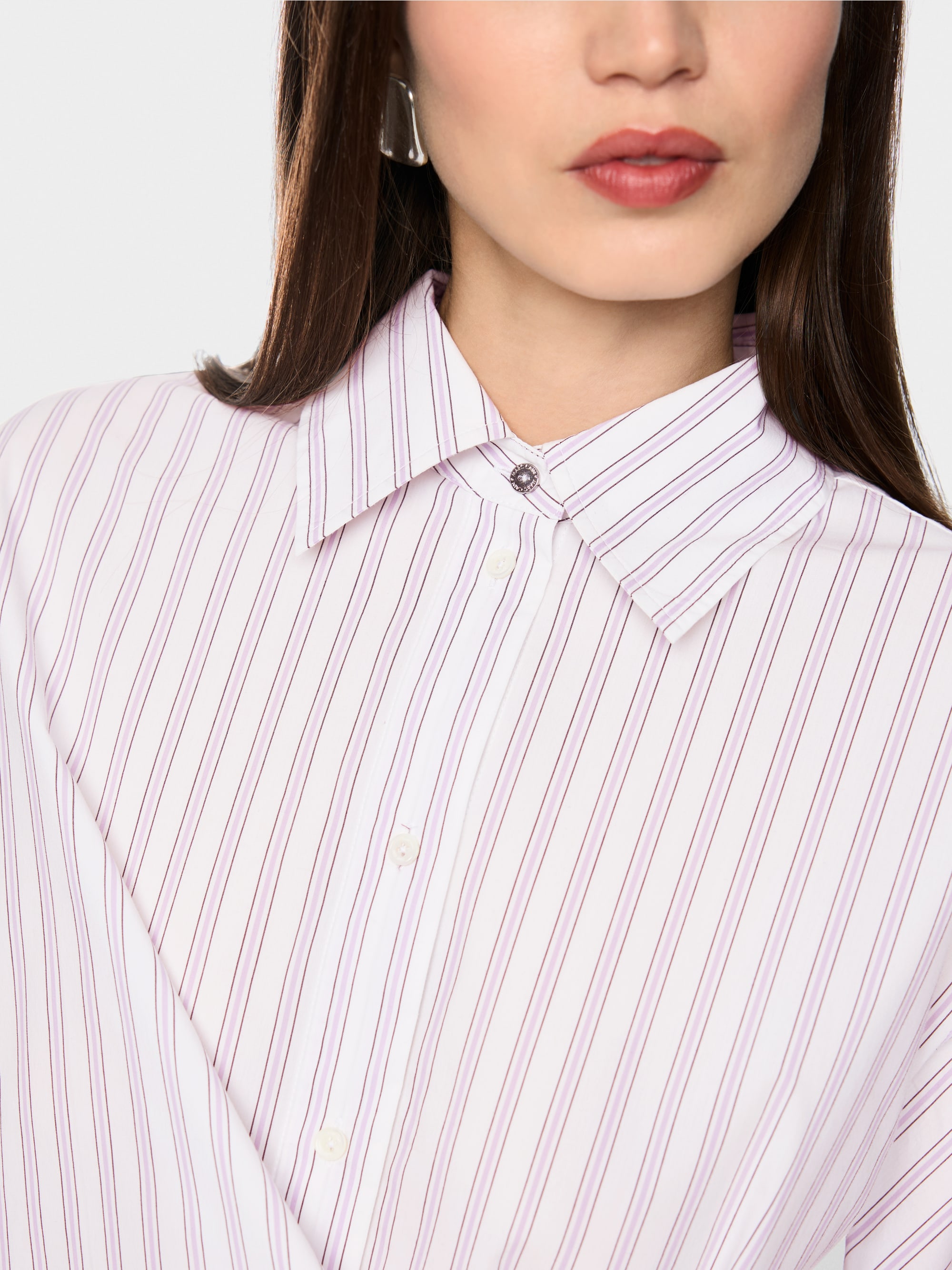Wrap blouse in a modern layered look