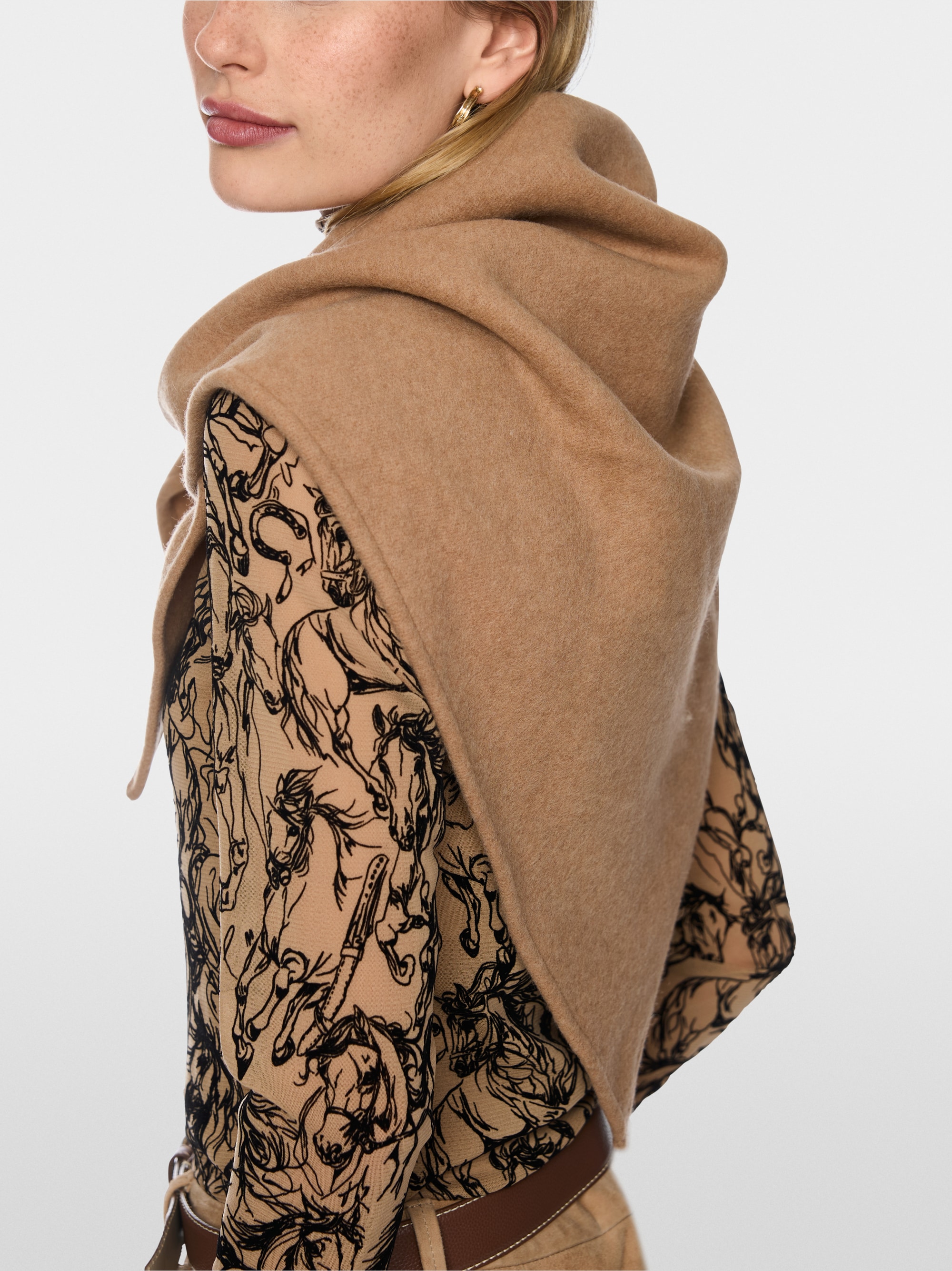 Unique wool-blend scarf