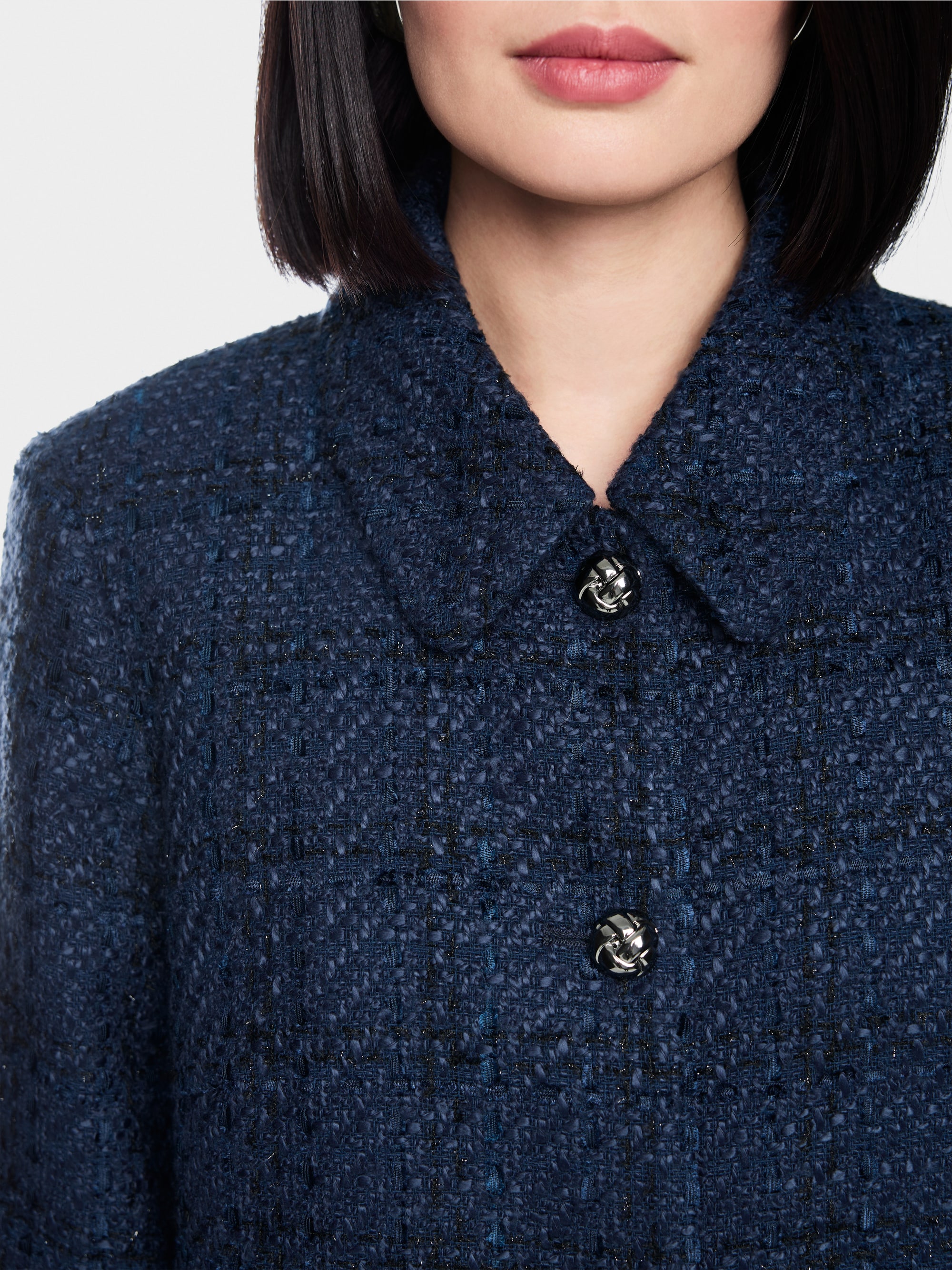 Jacket with detachable faux fur