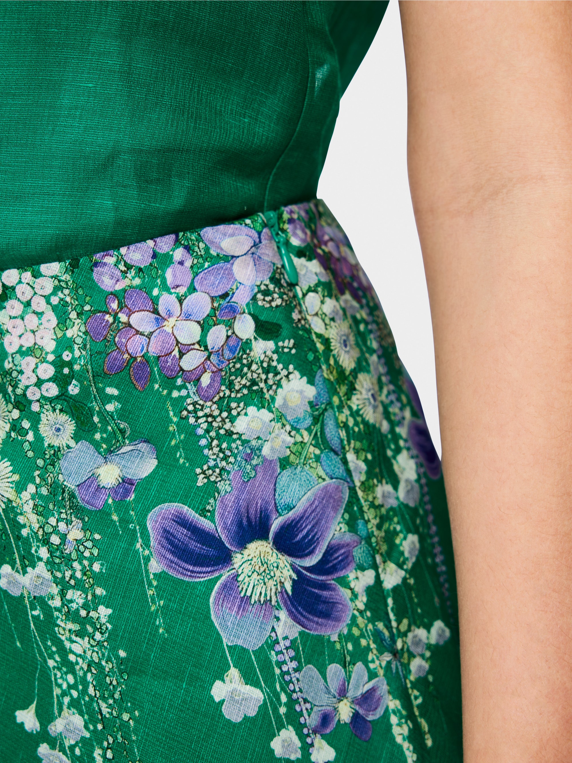 Midi skirt with floral print