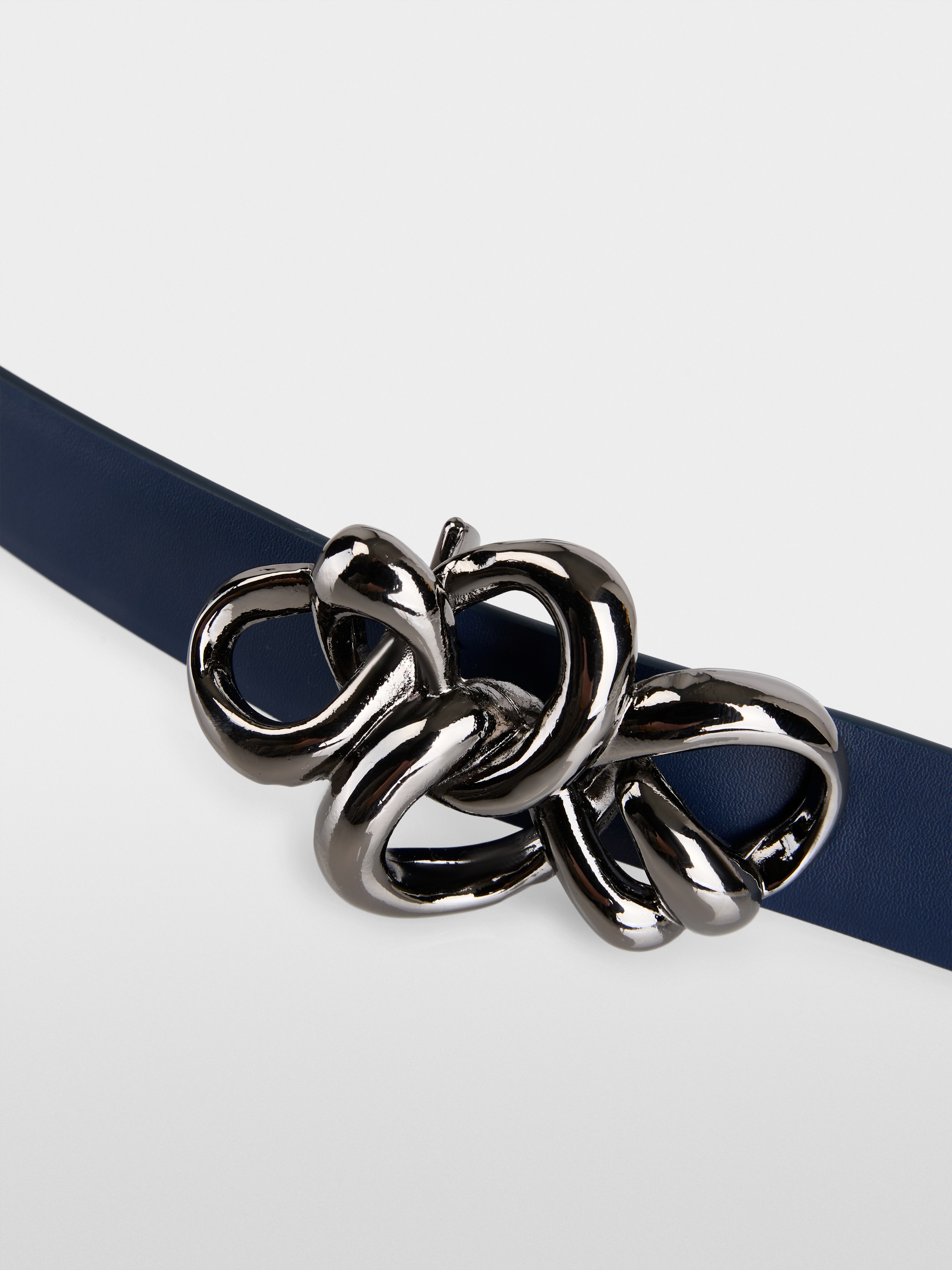Reversible leather belt