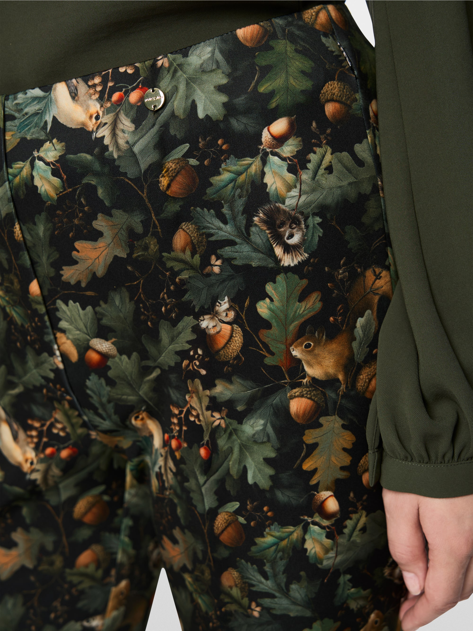 FREDERICA trousers in a feminine fit
