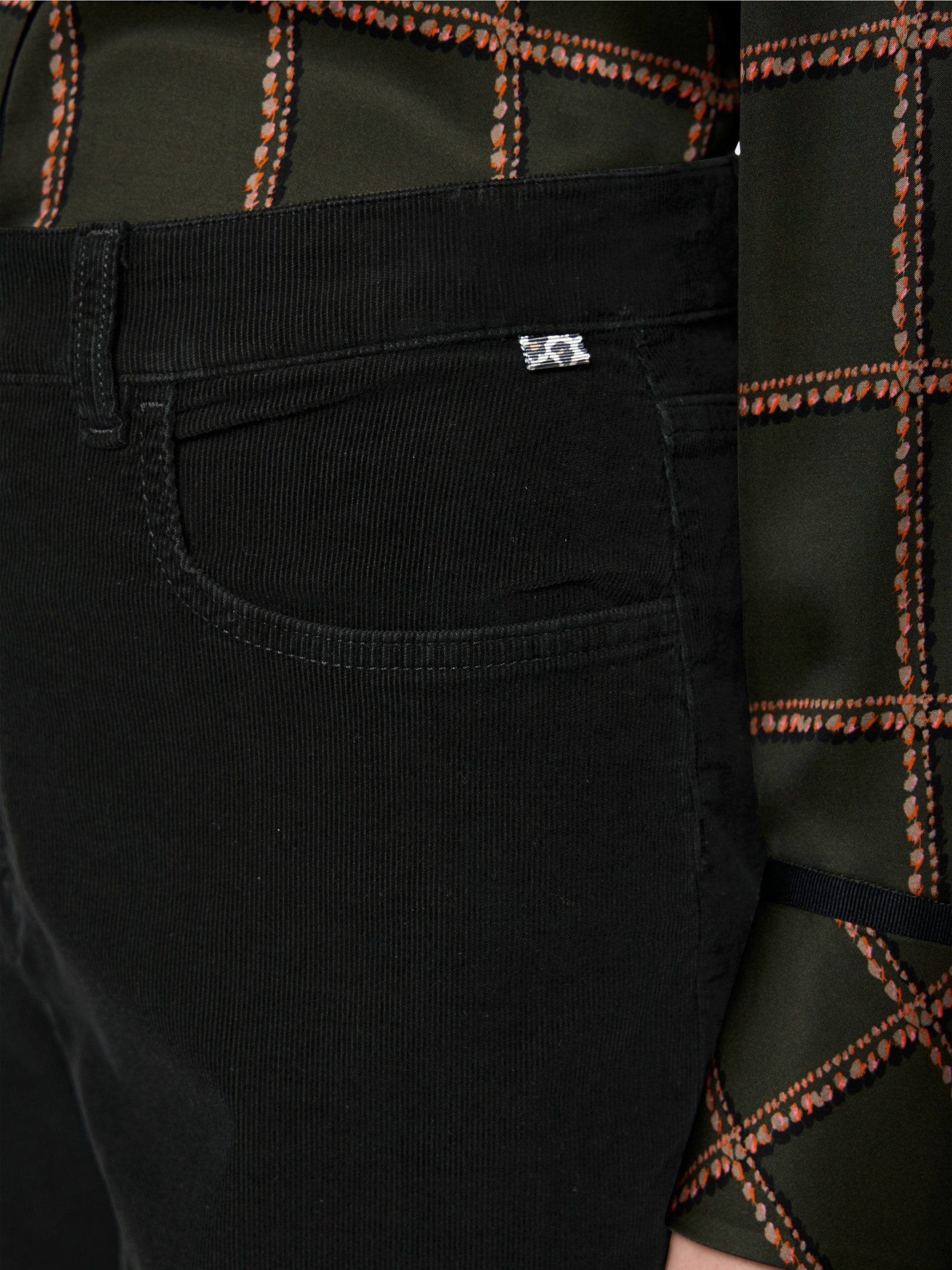 FEURA feminine fit corduroy trousers