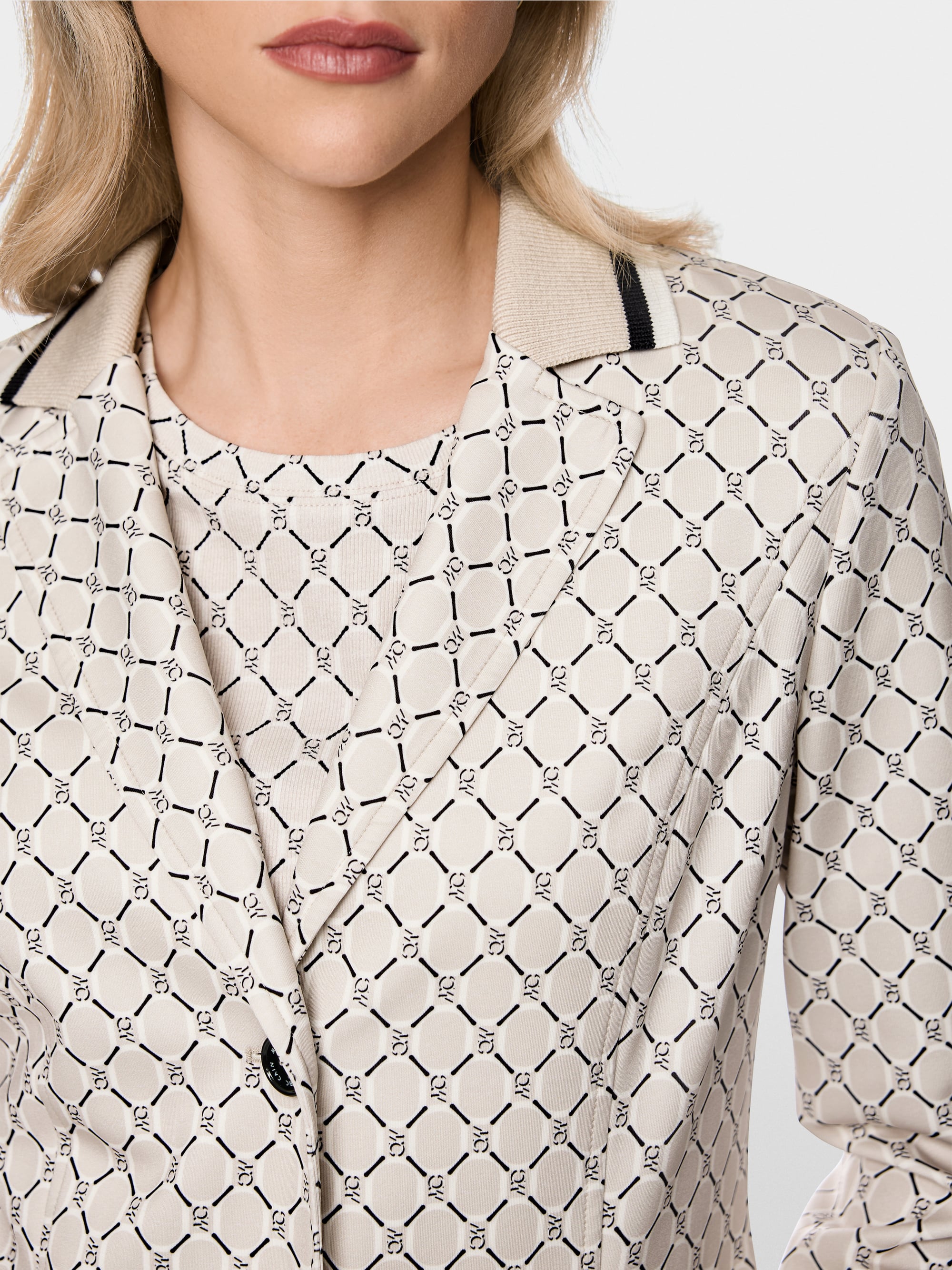 Printed blazer in scuba jersey