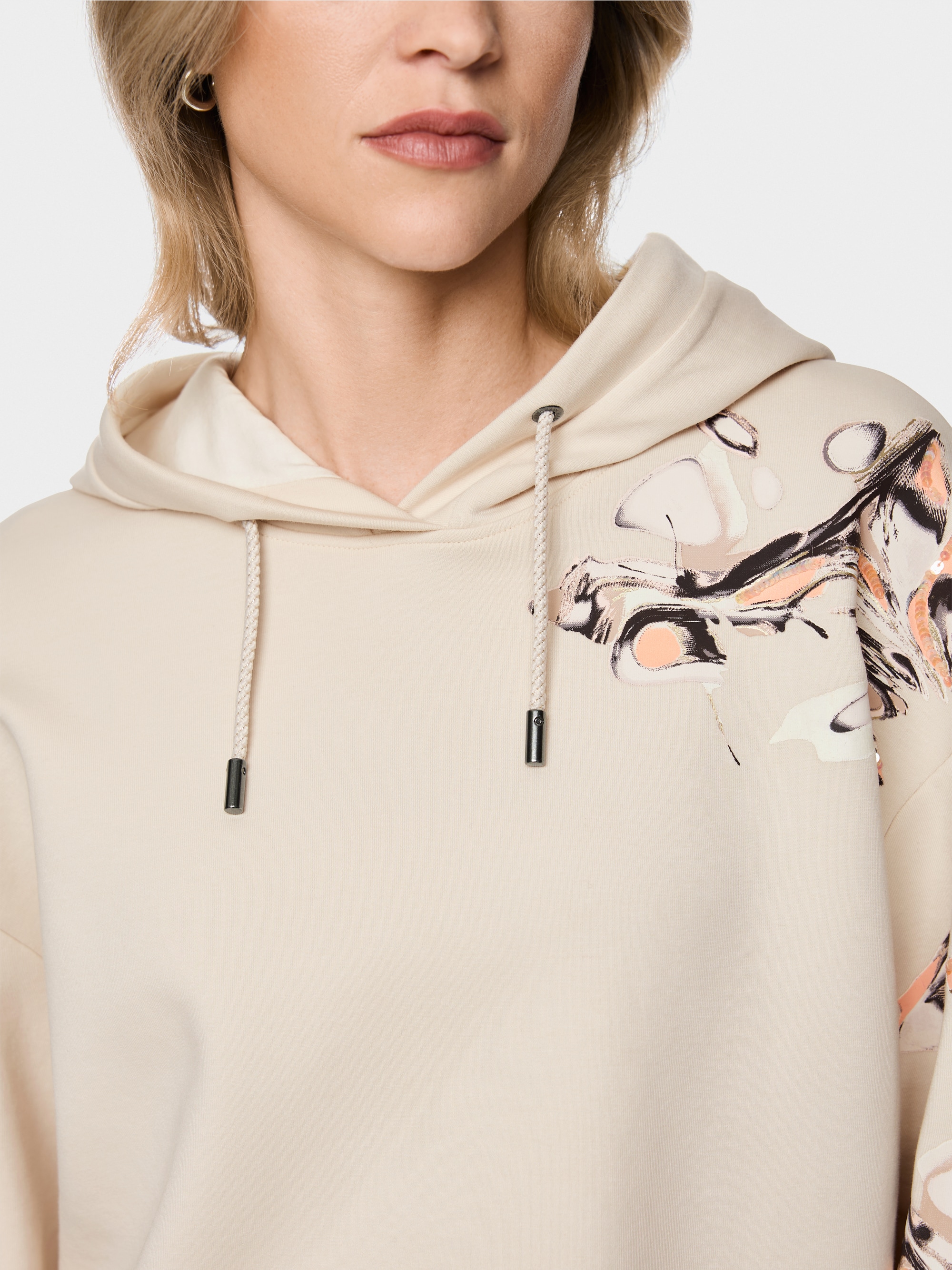 Oversized hooded sweatshirt