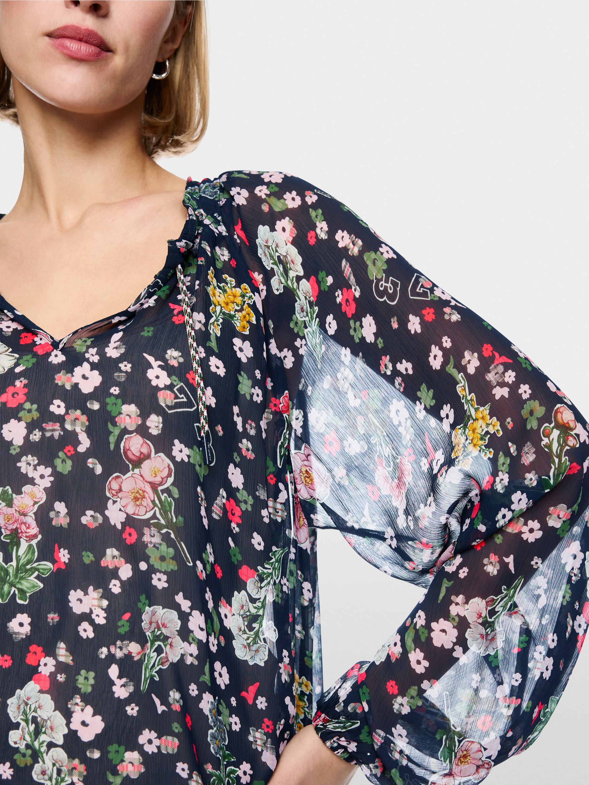Viscose blouse with floral print