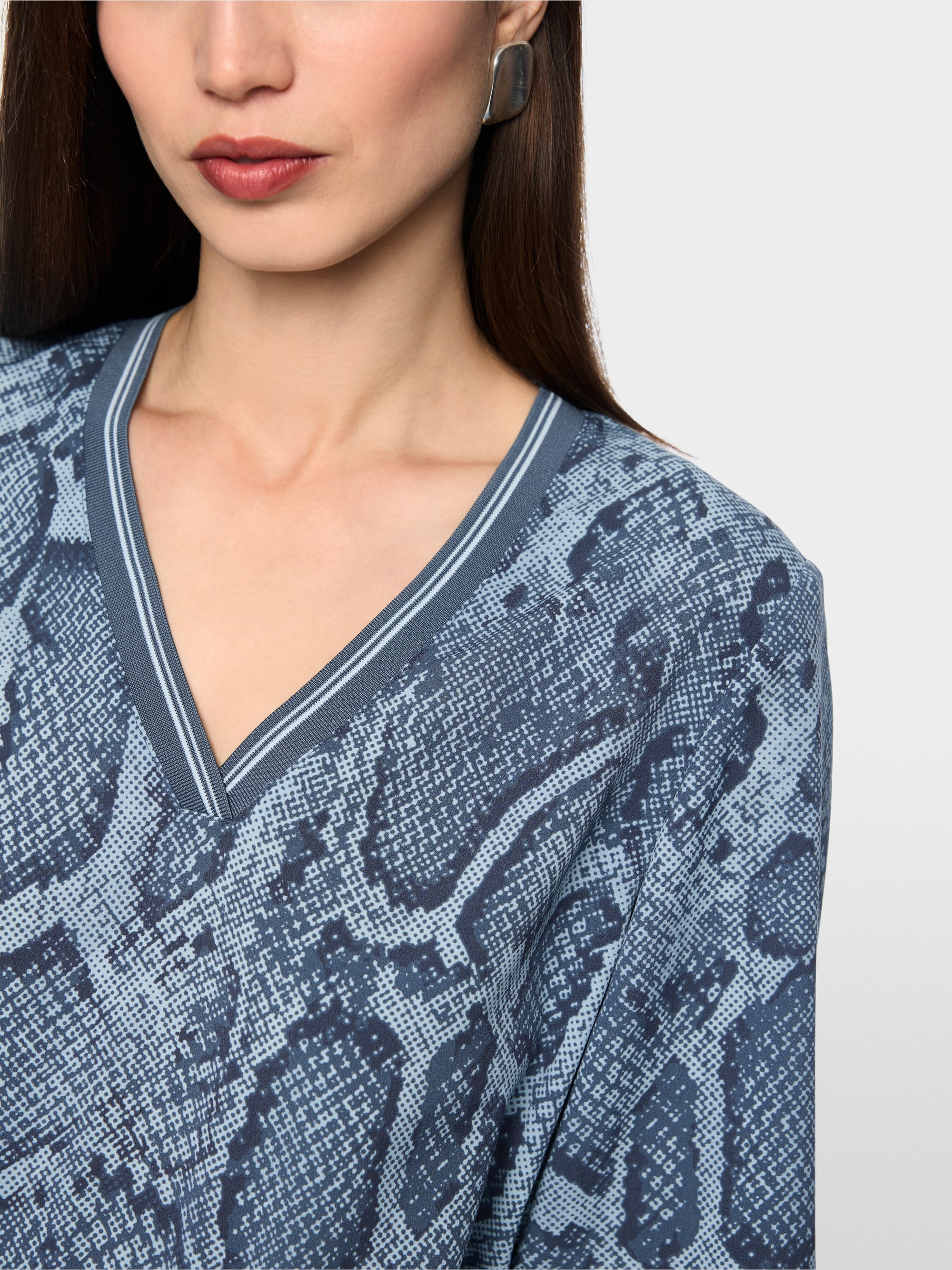 Blouse with animal print