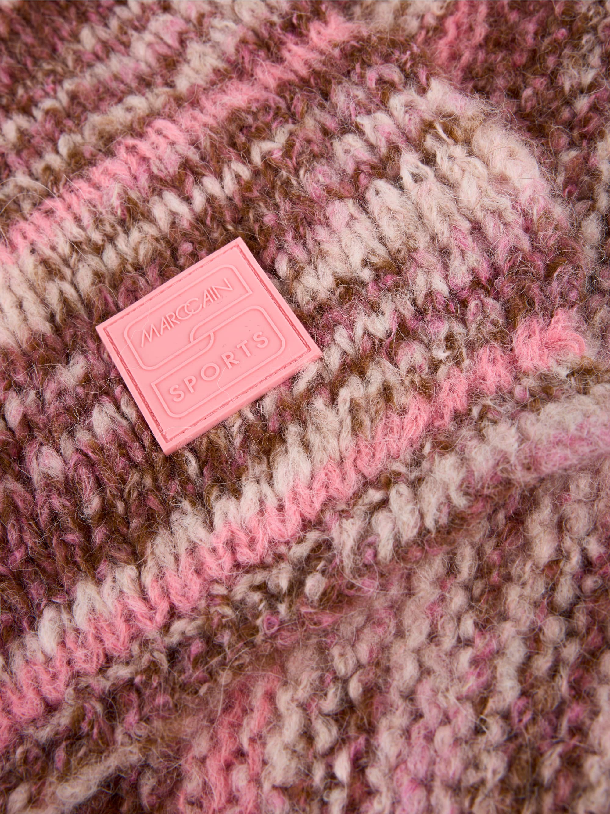 Chunky knit alpaca and wool scarf