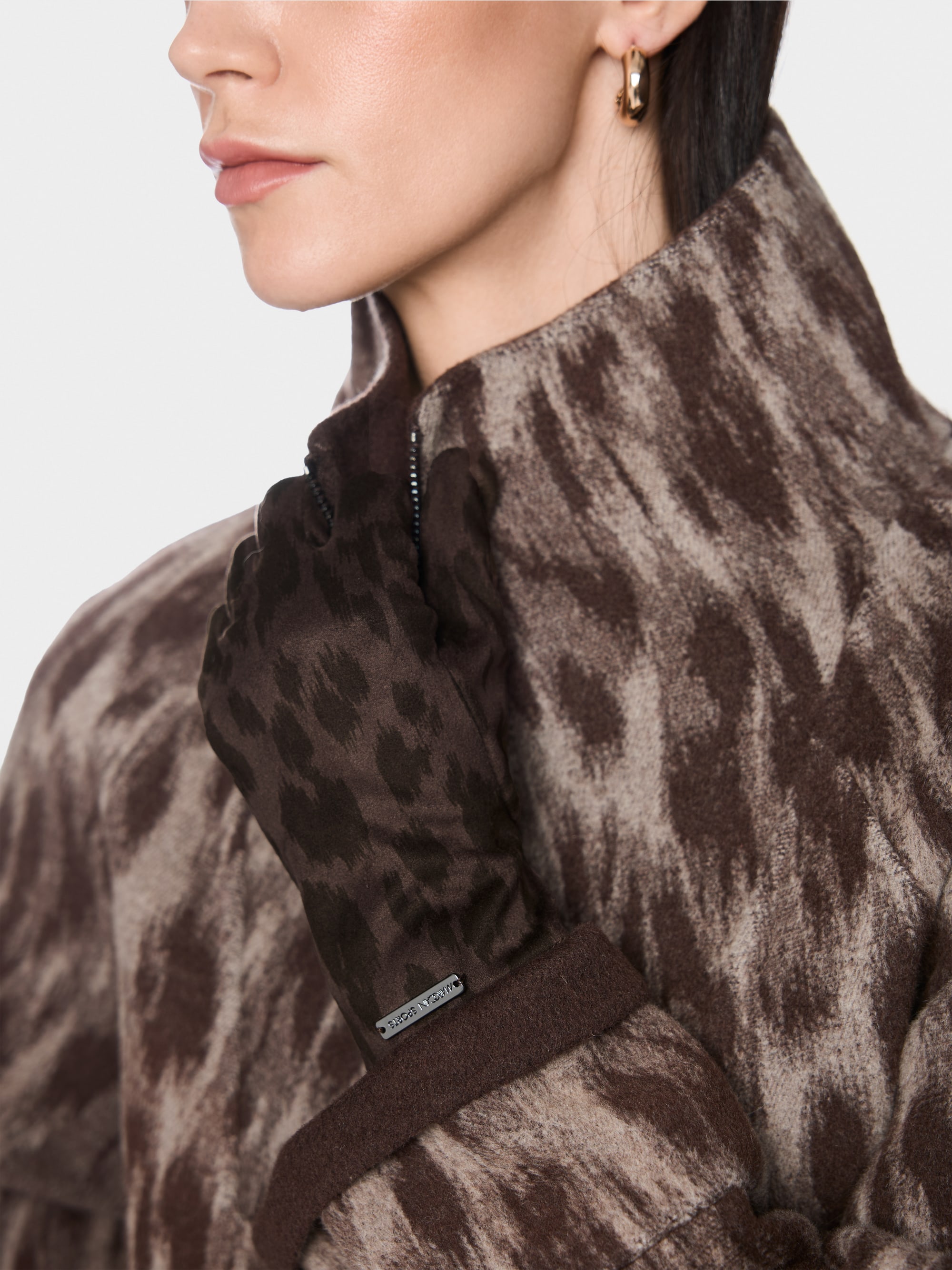 Leopard print gloves
