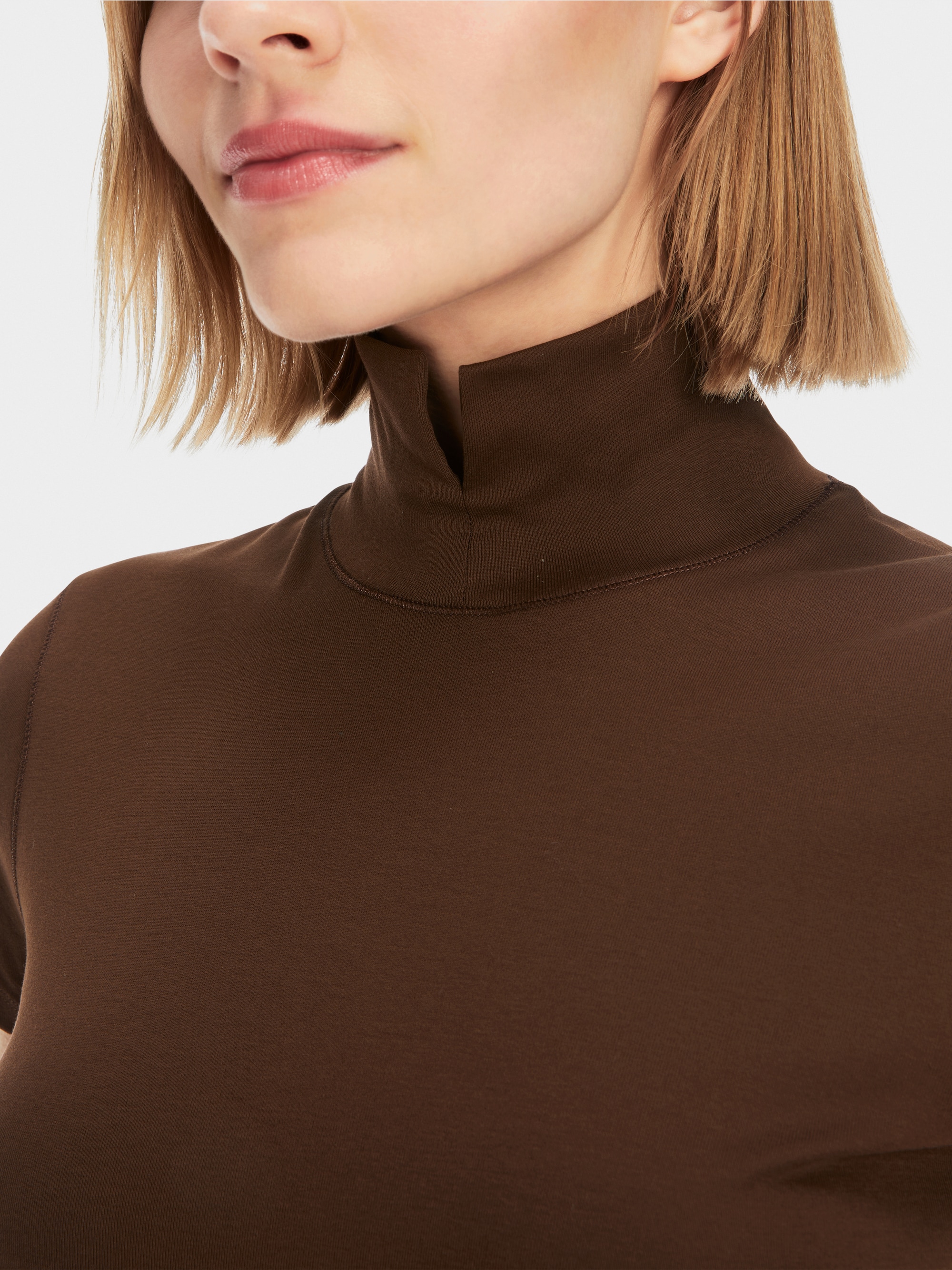 T-shirt with slit mock neck