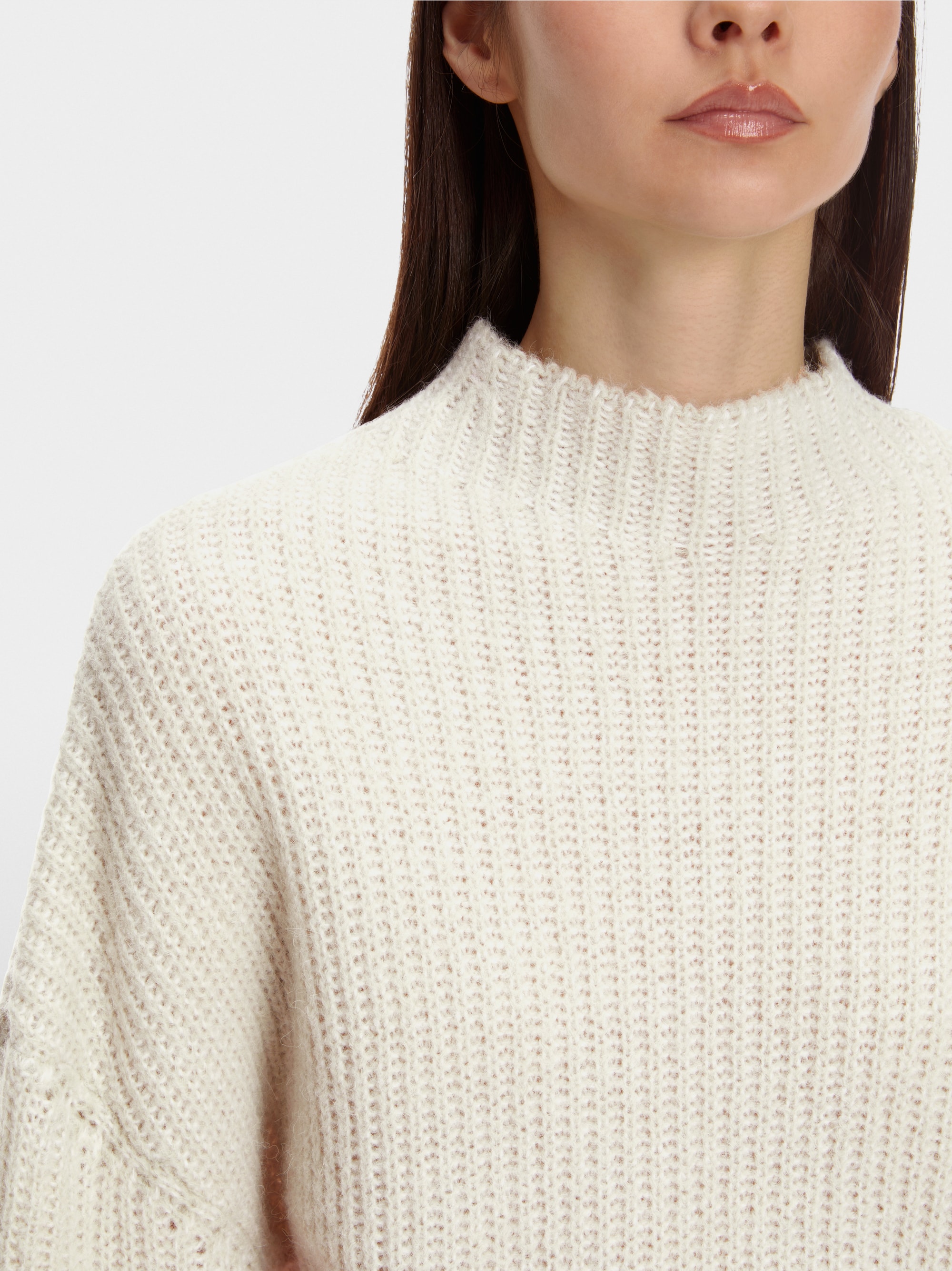Oversized-Pullover Knitted in Germany