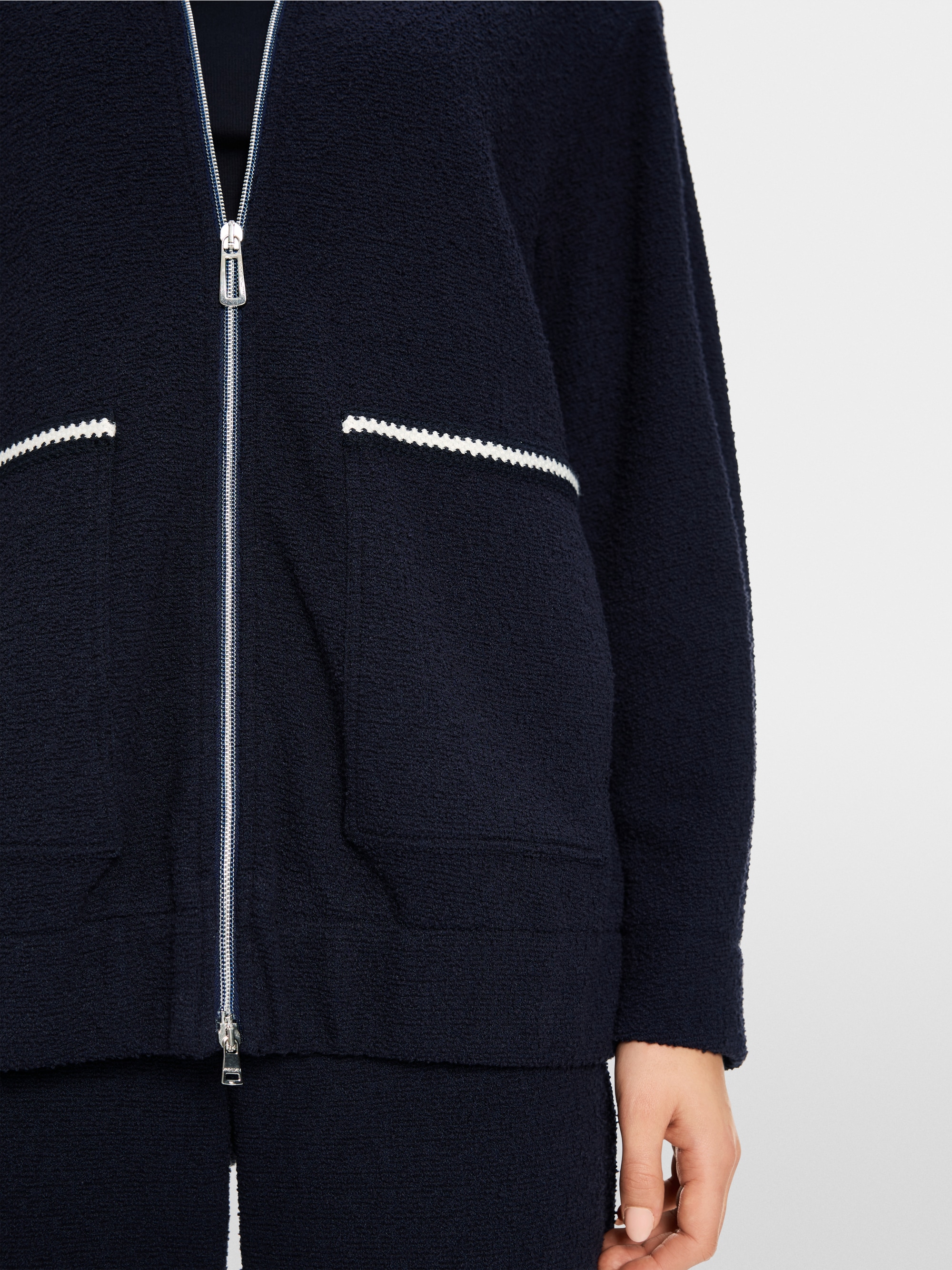 Sporty jacket