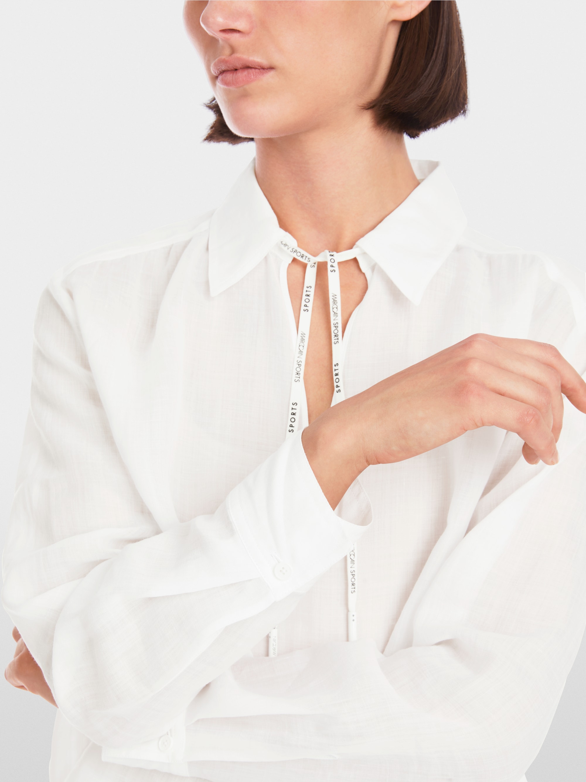 Slip-on blouse made of delicate ramie