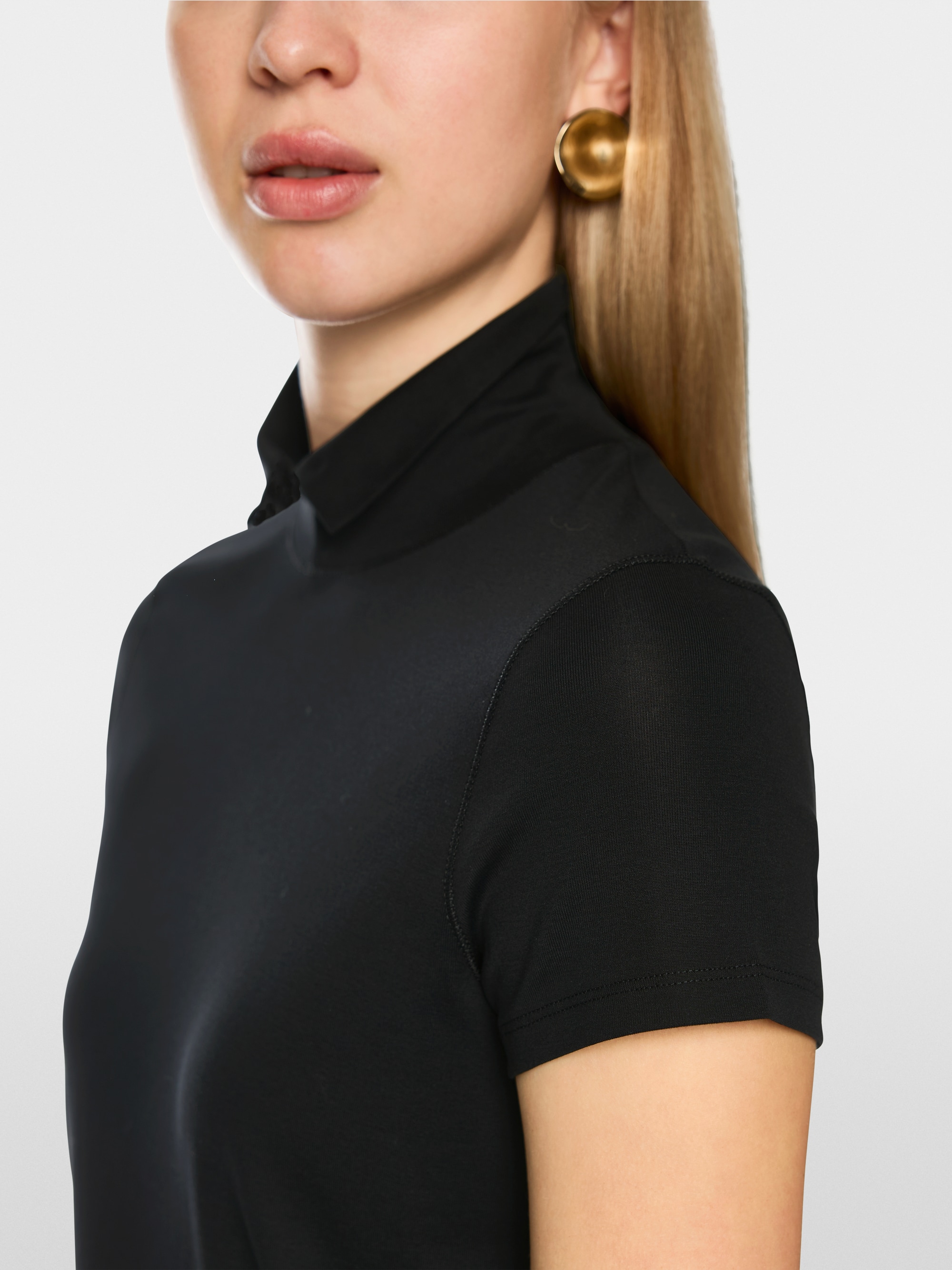 Tee-shirt col roulé fendu