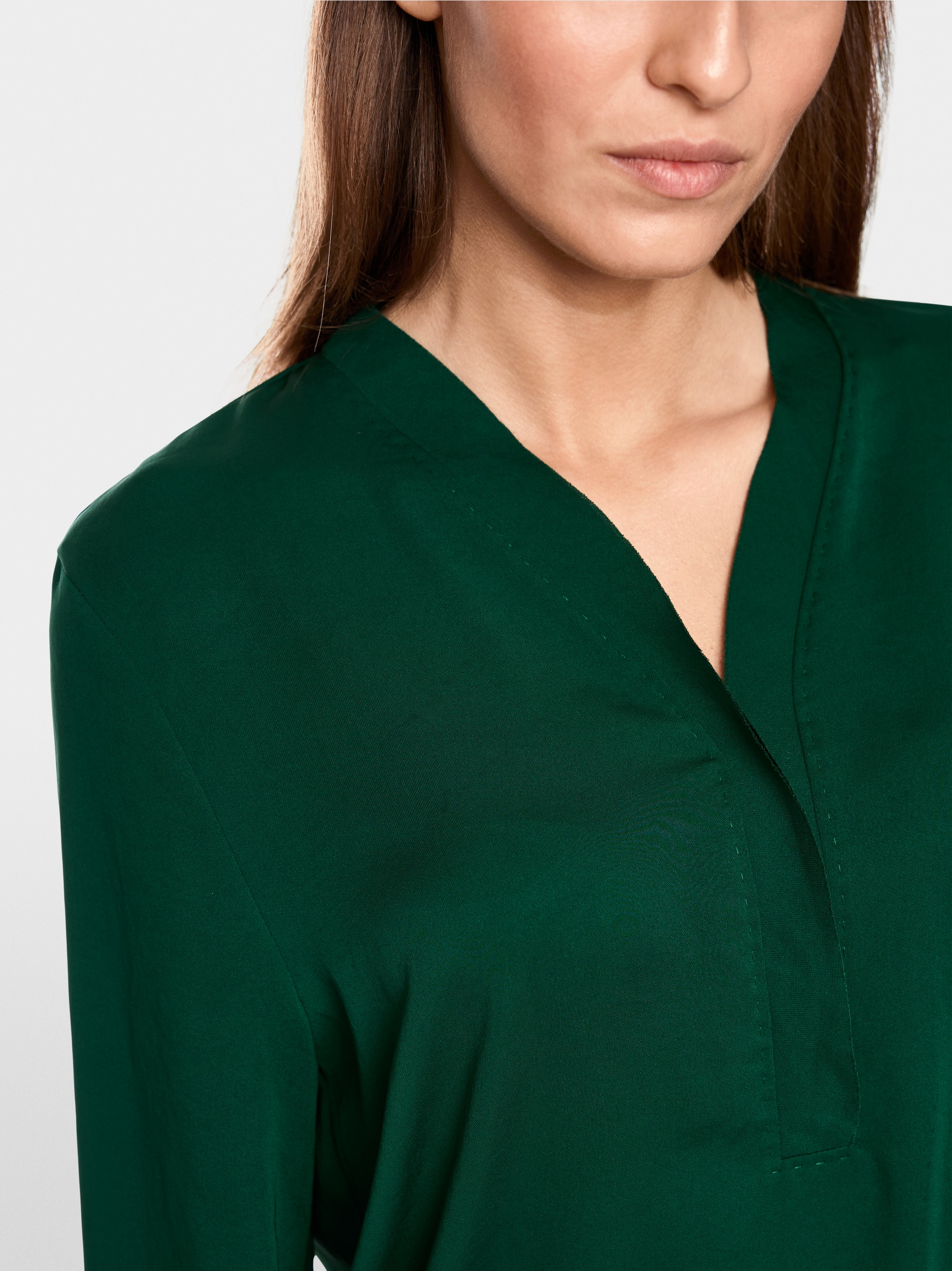 V-Neck-Bluse "Rethink Together"
