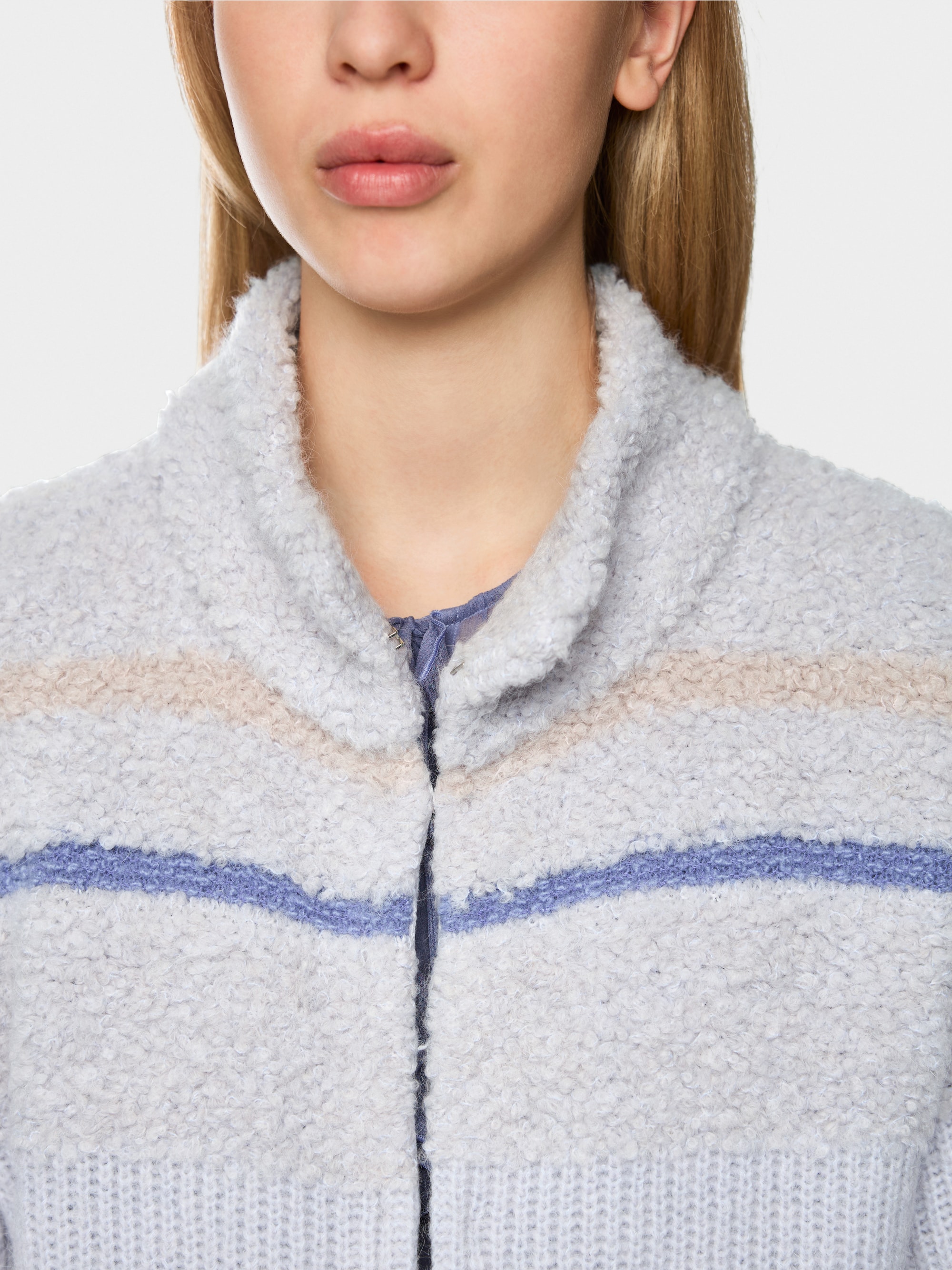Lange gebreide jas, Knitted in Germany