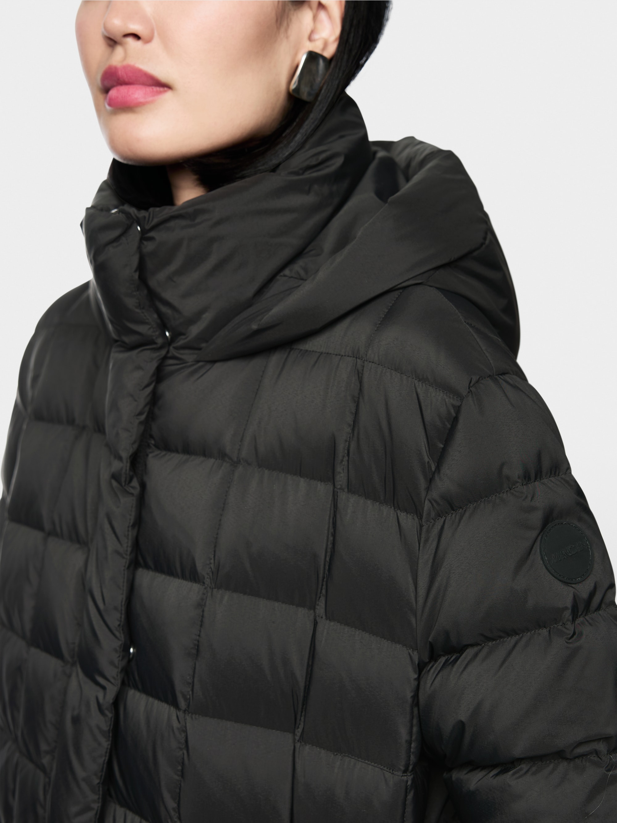 Quilted down coat with hood