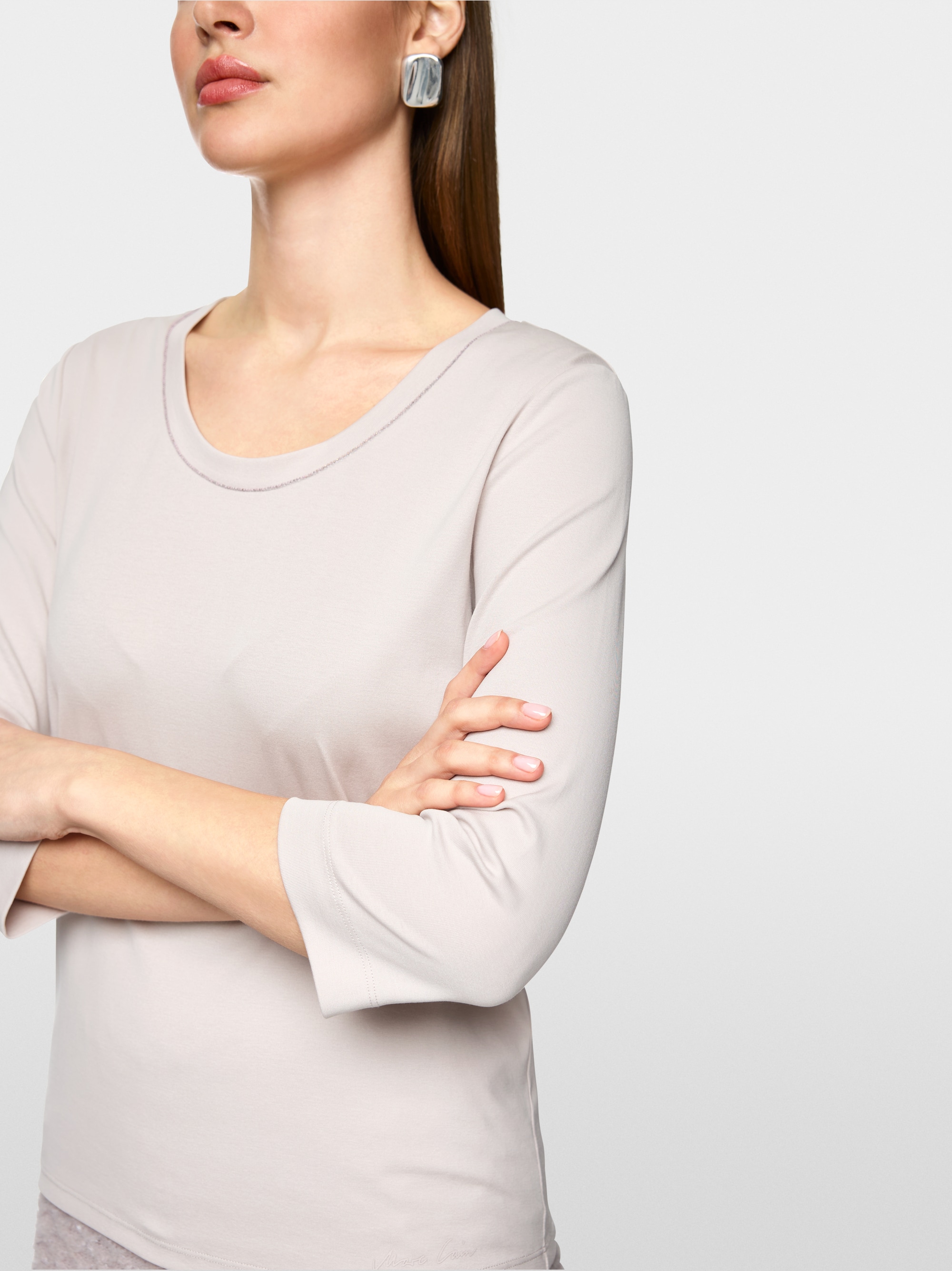 T-shirt met kettingversiering