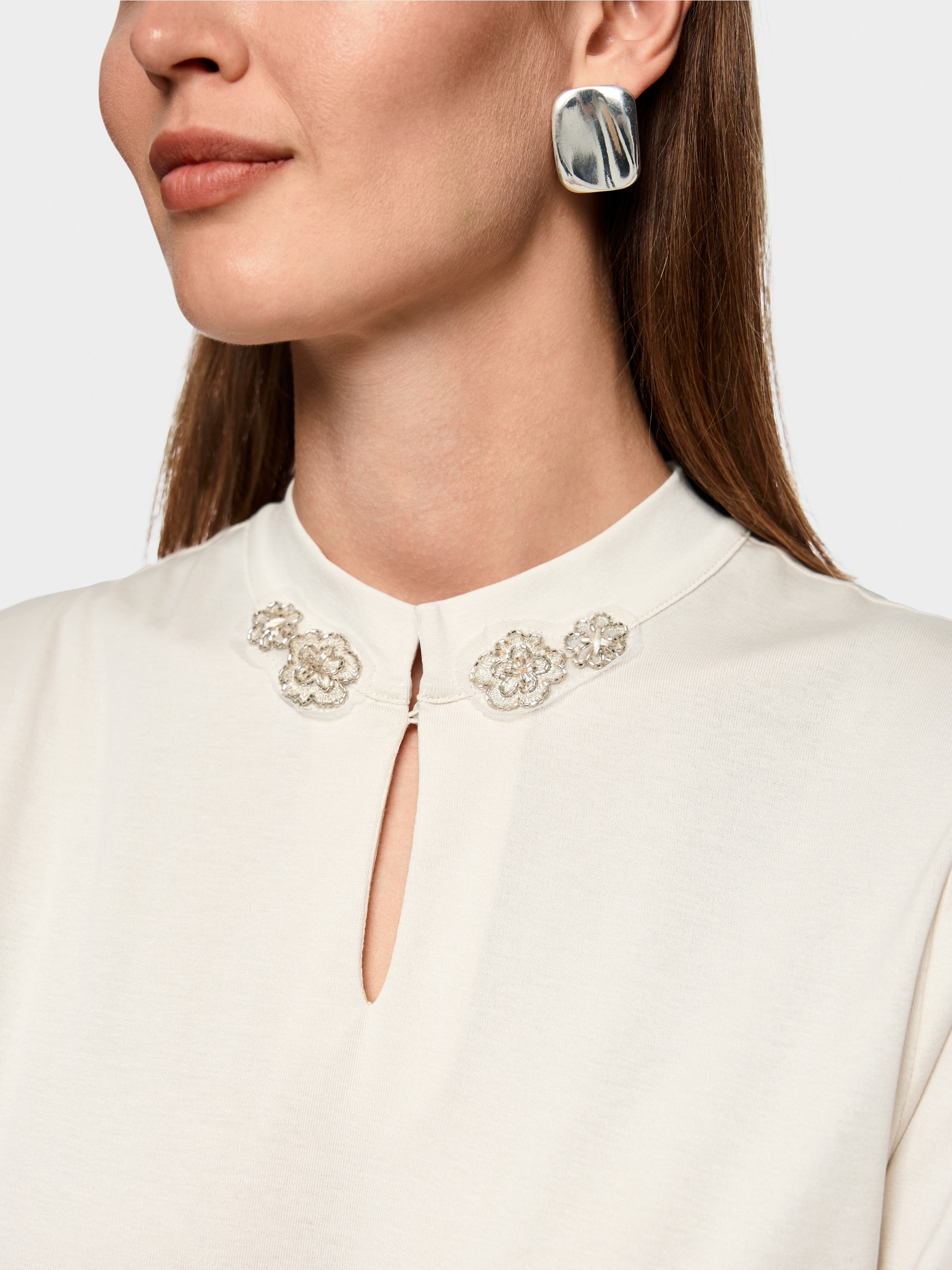 Shirt met glinsterende bloemen