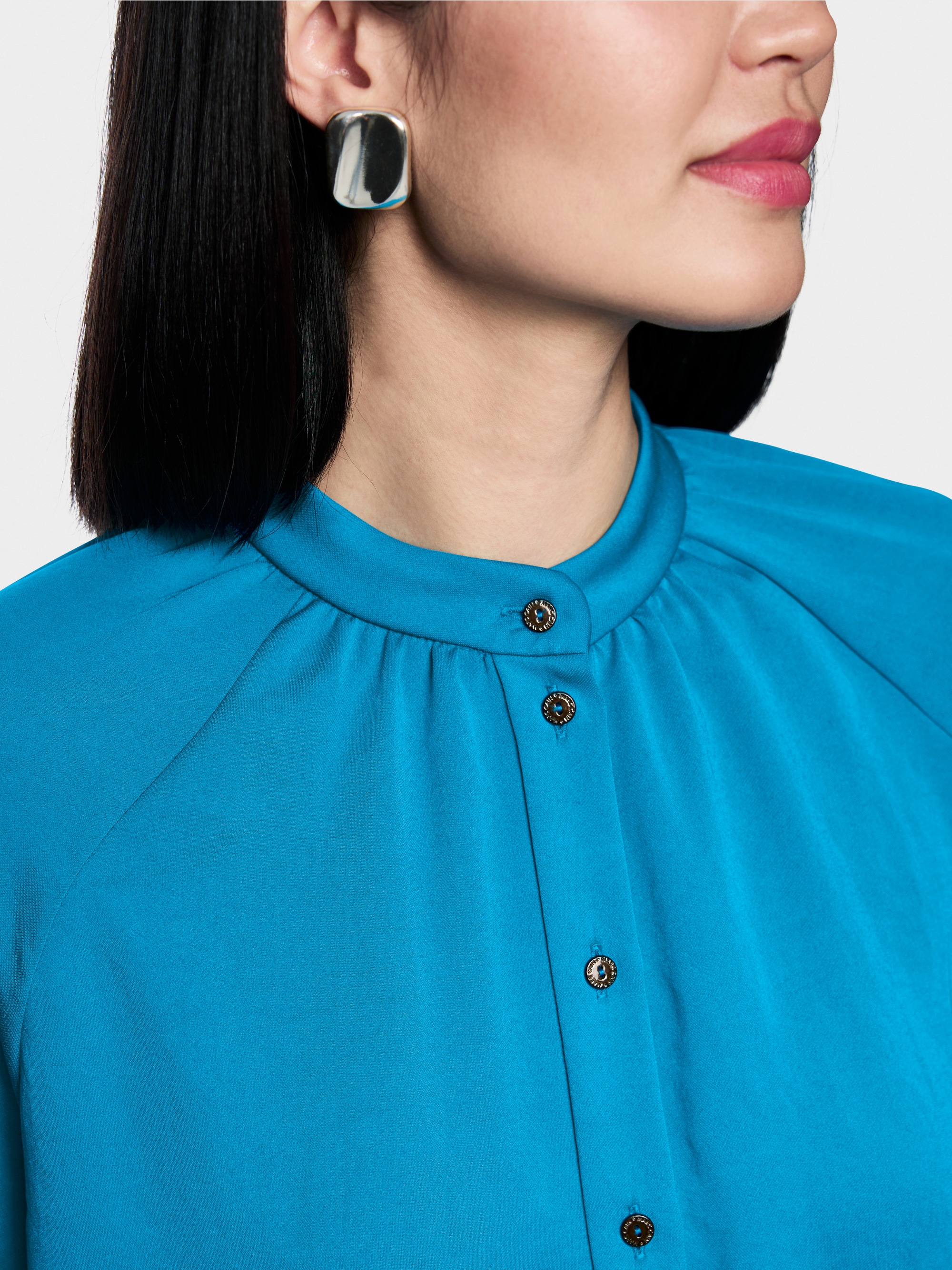 Blouse à col montant « Rethink Together »