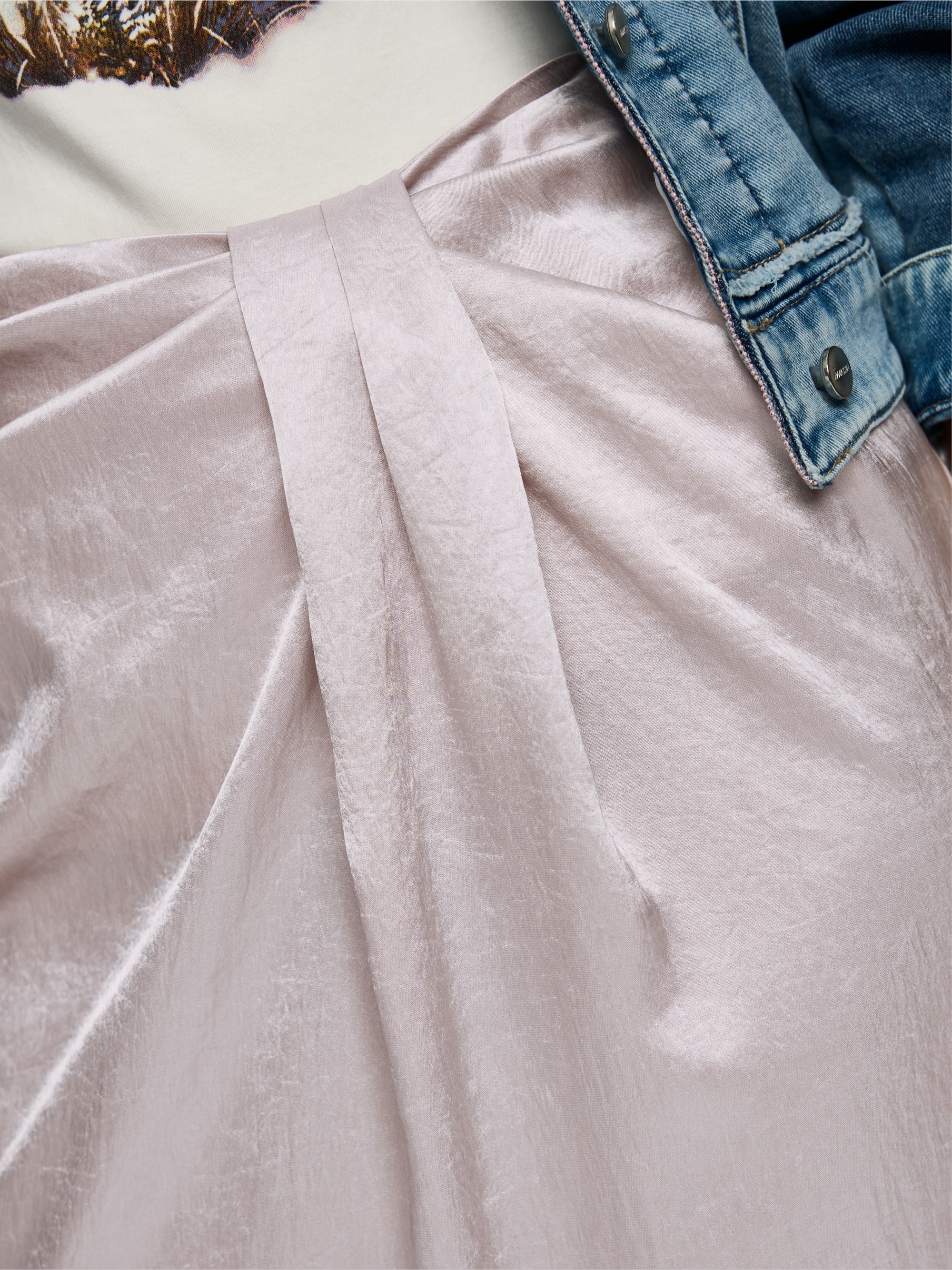 Flowing maxi skirt