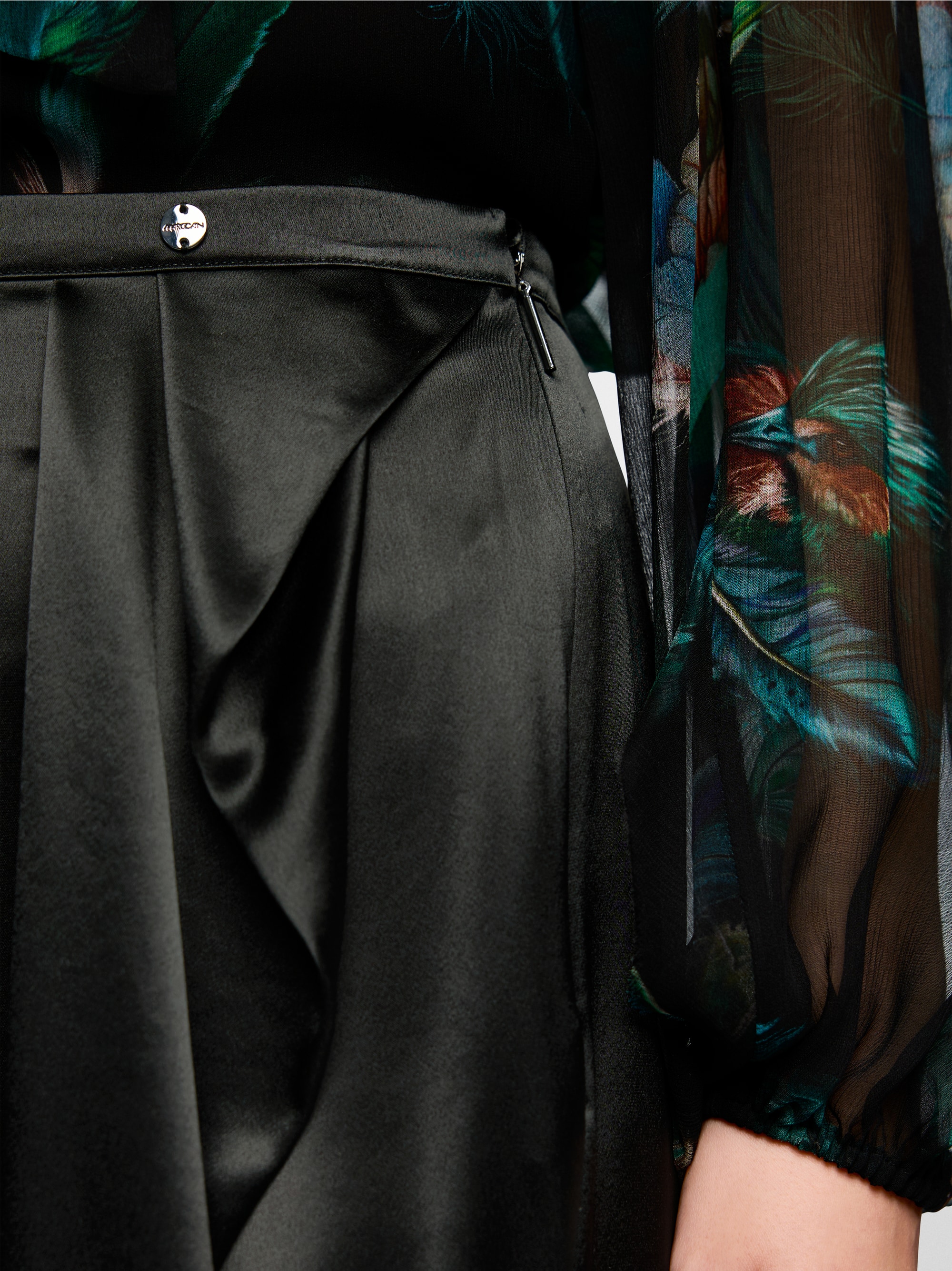 Calf-length skirt with draping