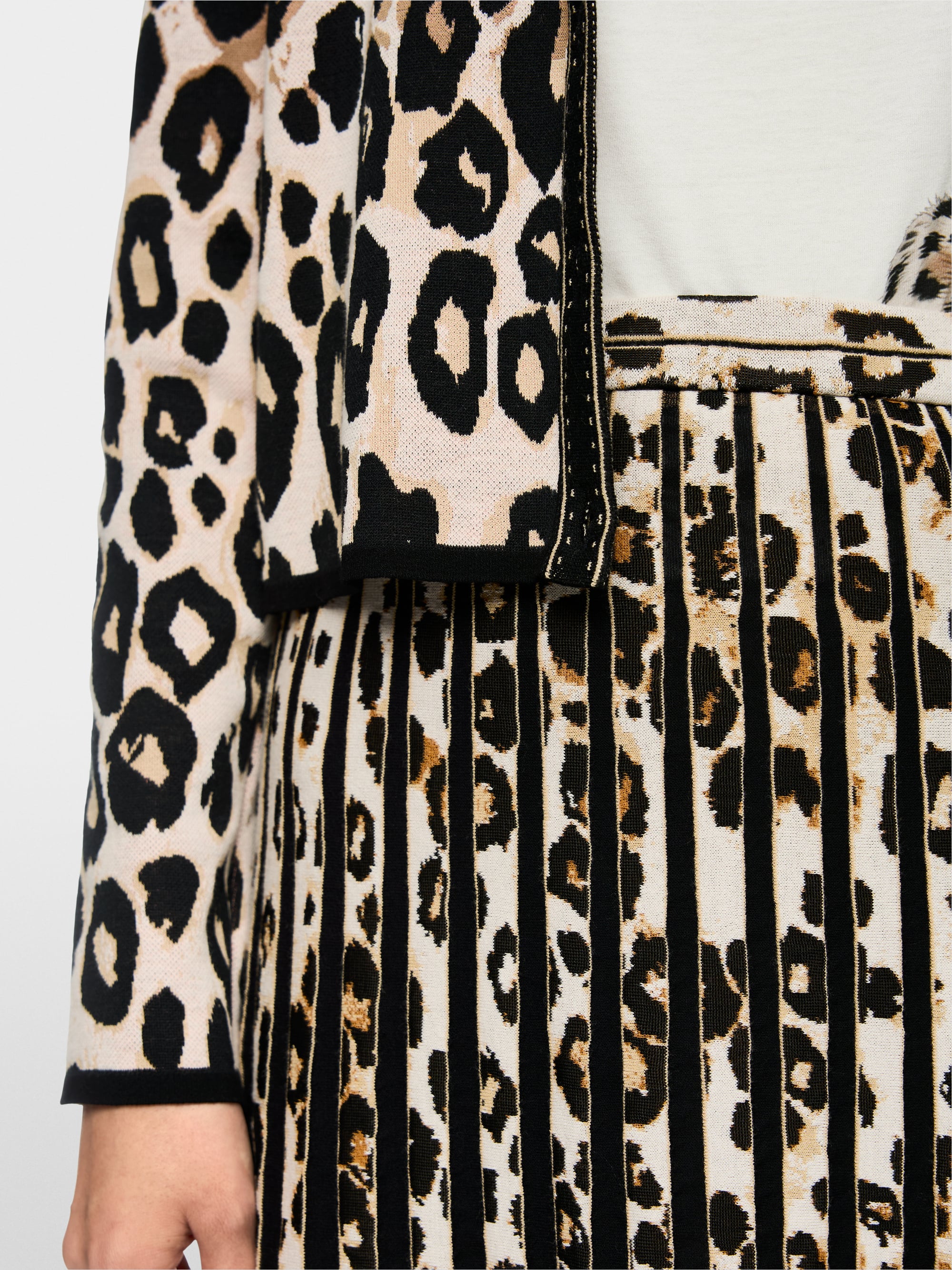 Knitted in Germany leo print maxi skirt