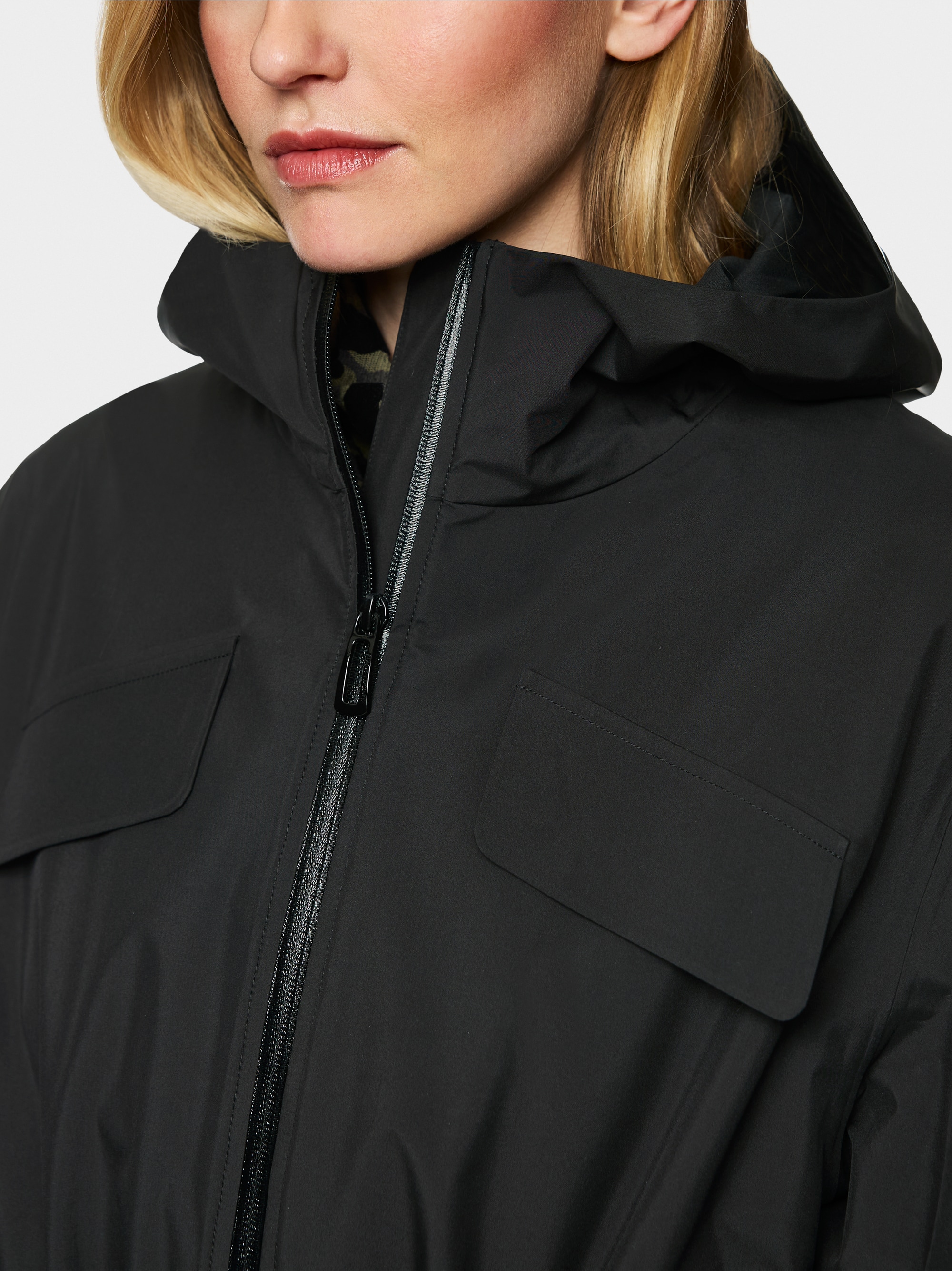 Veste outdoor avec cordon coulissant