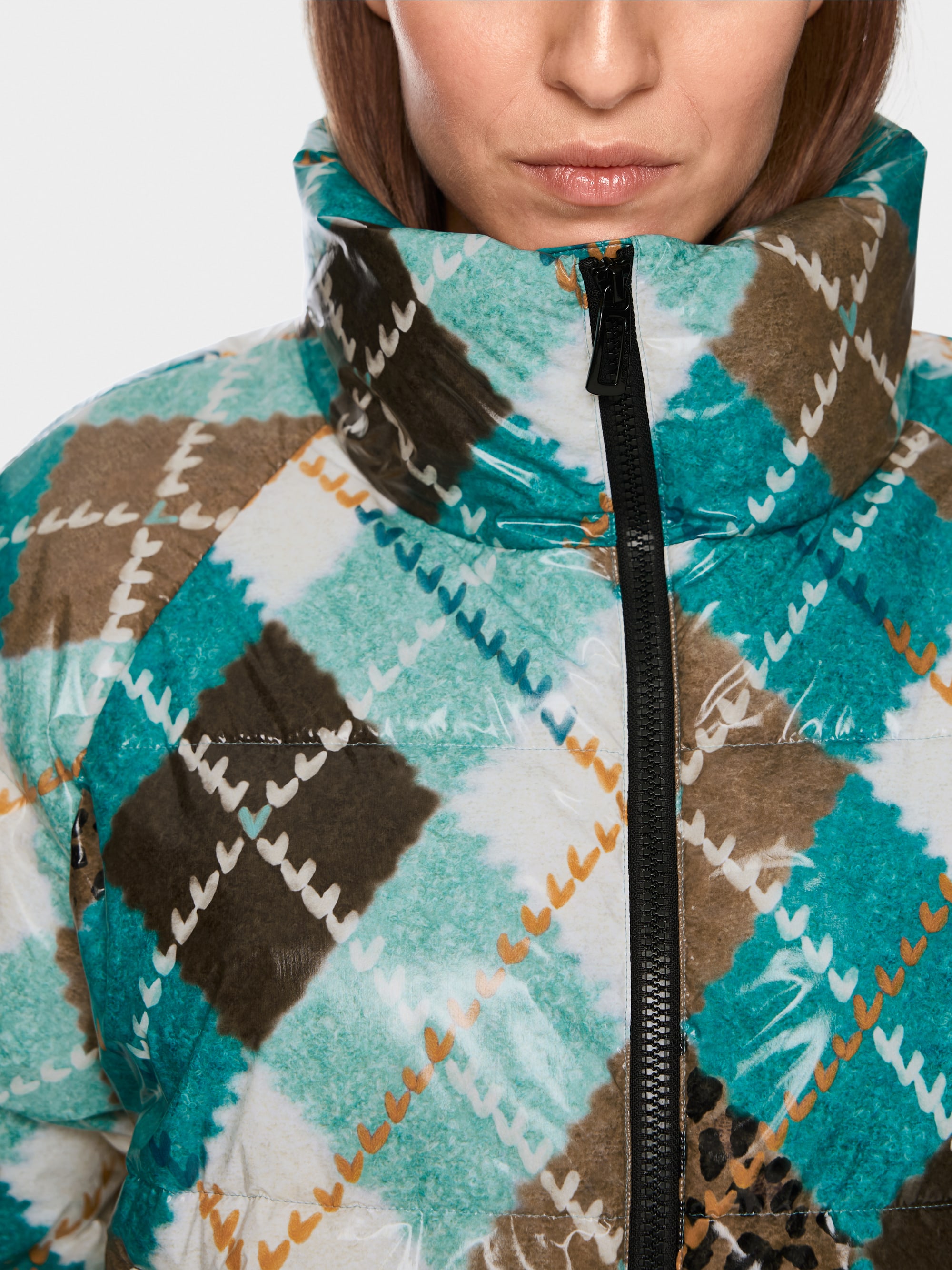 Padded argyle pattern outdoor jacket