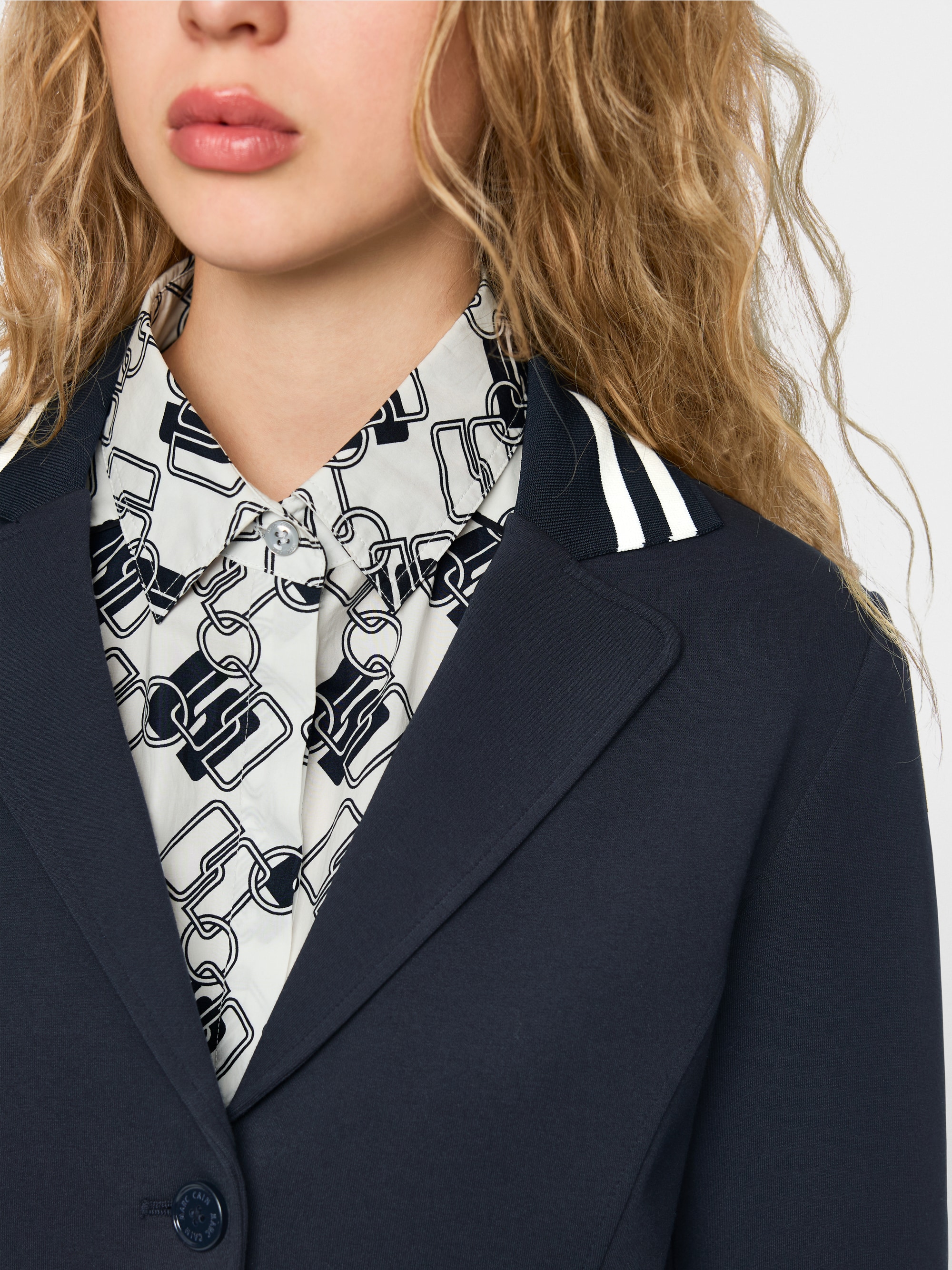 Fitted jersey blazer